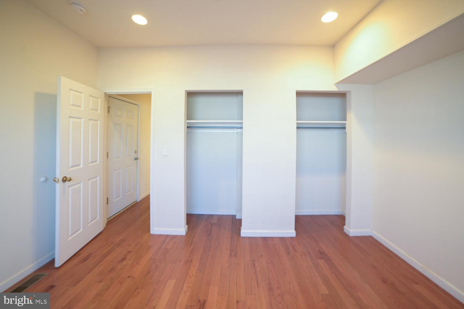 TEMPLE UNIVERSITY - Residential Lease