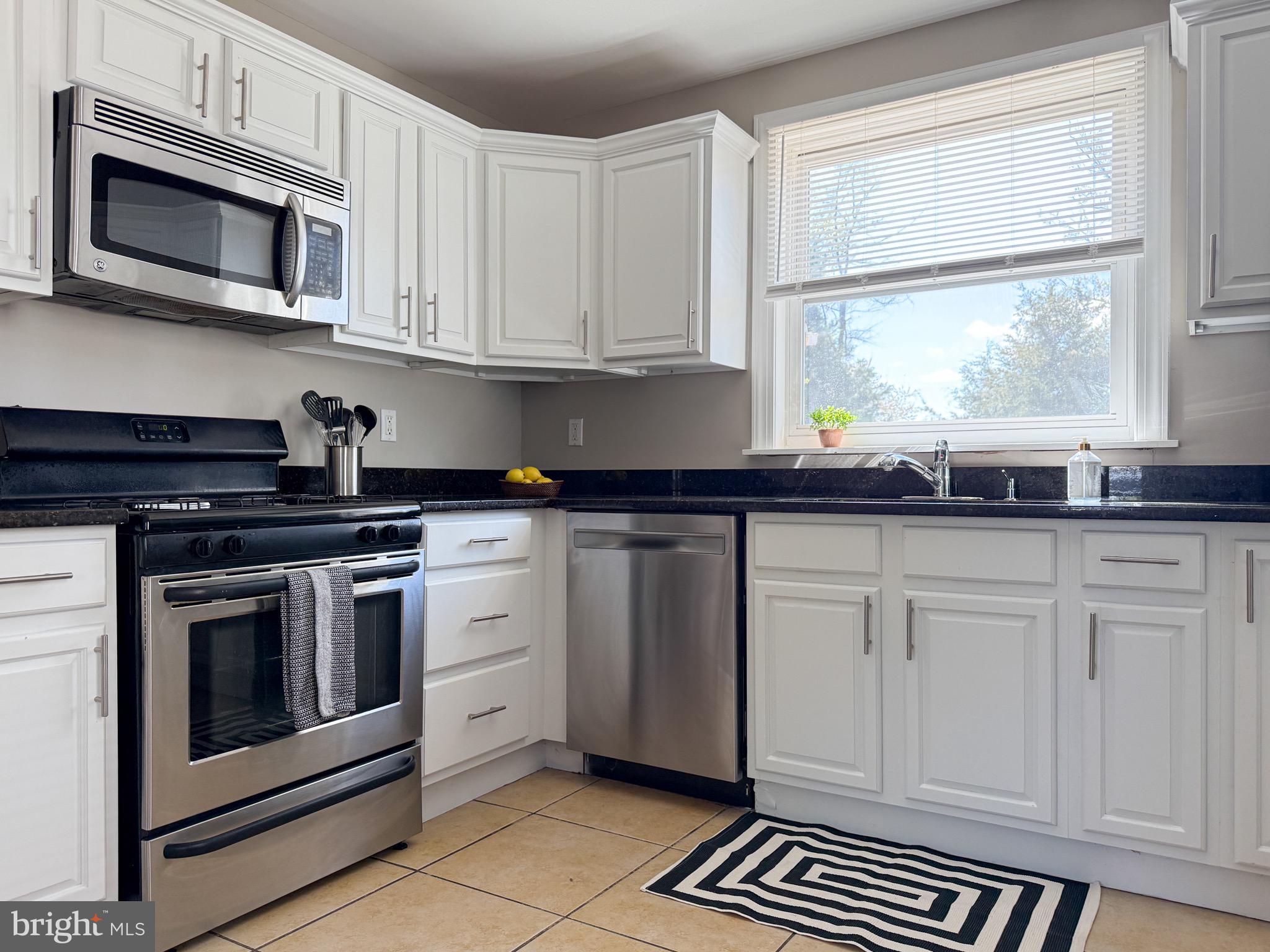 ROGERS HEIGHTS - Residential