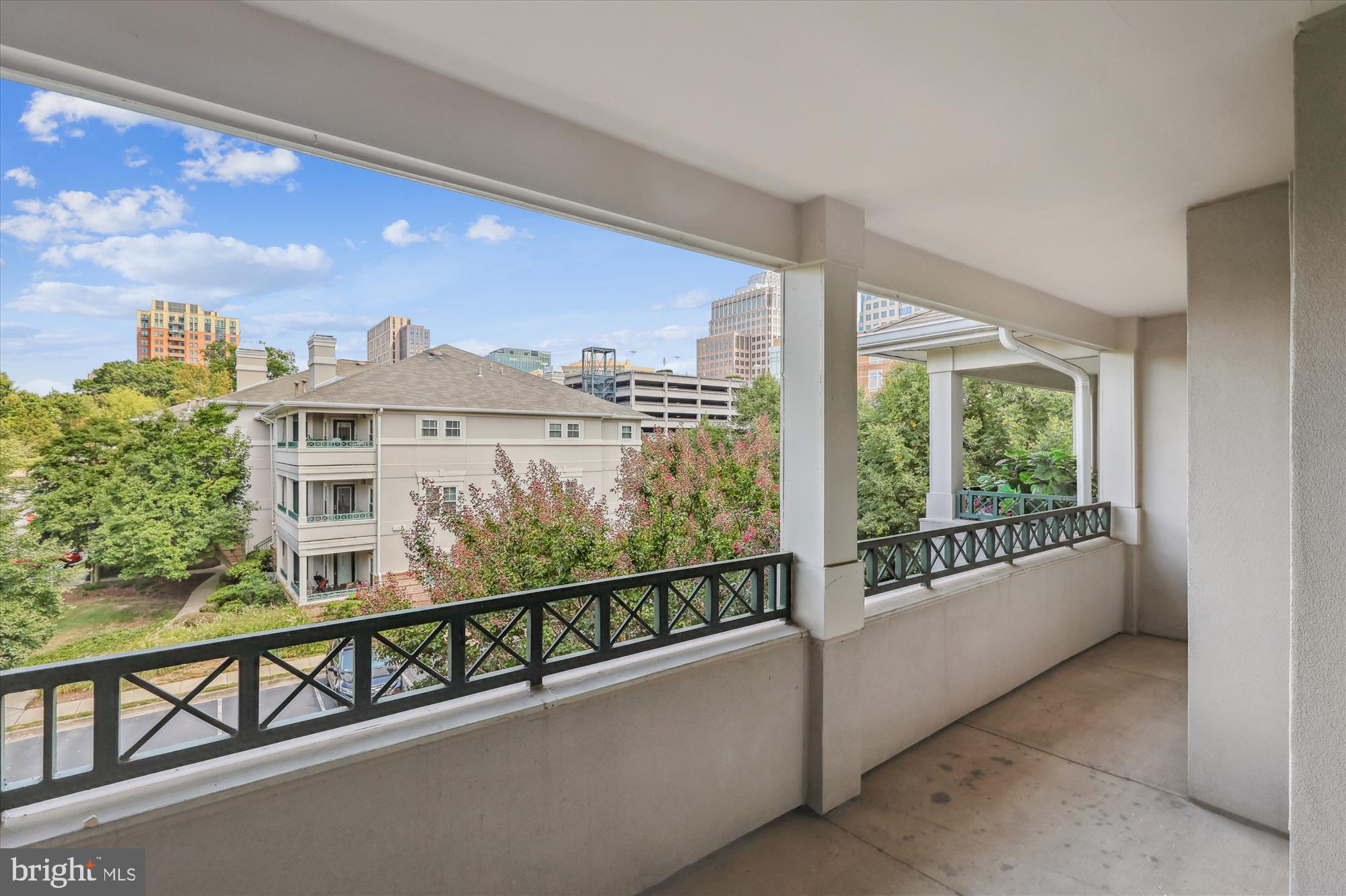 OAK PARK - Residential