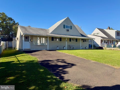 Photo of 17 Rambler Lane, LEVITTOWN, PA 19055 (MLS # PABU2133882)