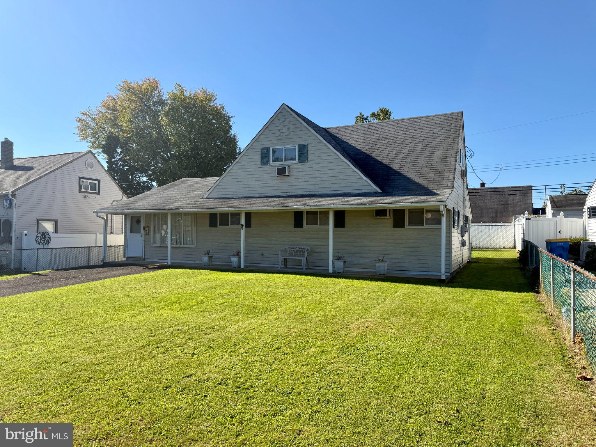 17 RAMBLER LANE