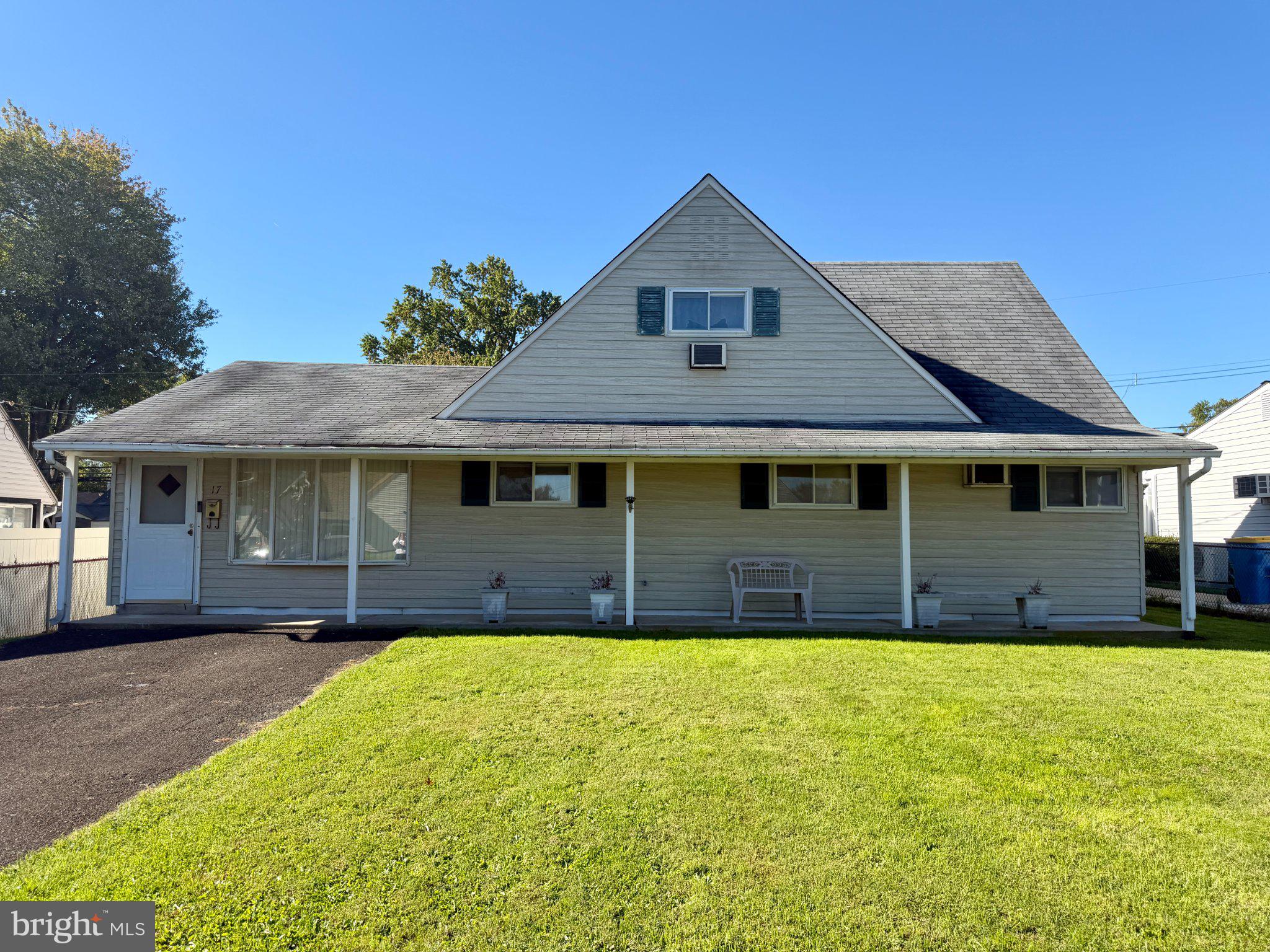 17 RAMBLER LANE