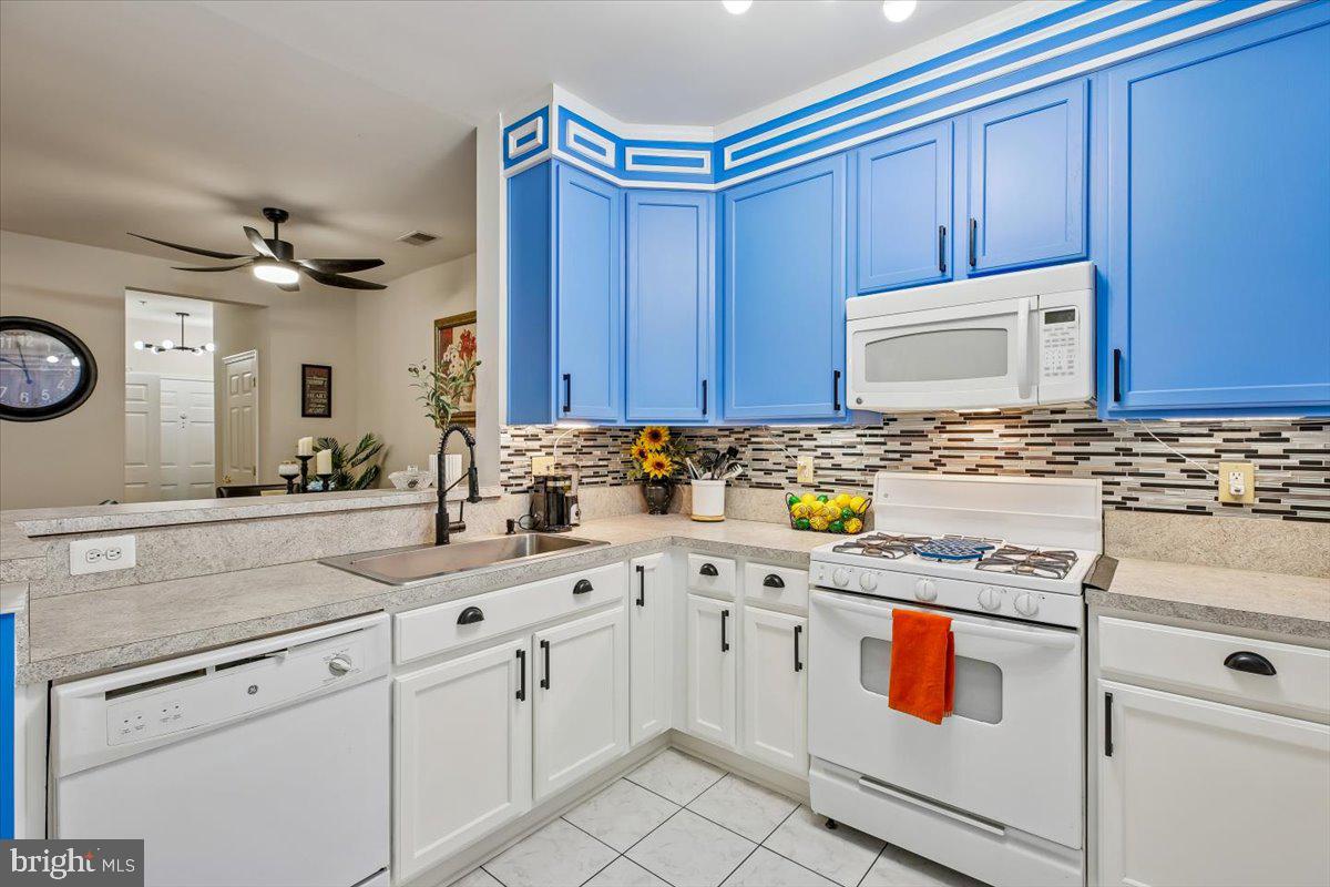 THE ADDISON AT ST PAUL - Residential