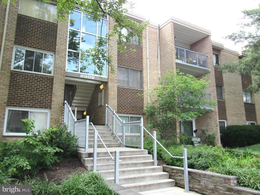 RENOVATED, BEAUTIFUL & CLEAN unit, in charming tree-lined courtyard setting>Condo fee includes ALL UTILITIES>Spacious, upper level 1BR>Newer kitchen & appliances>Balcony>Great closet space>Amenities incl: Pool, playground, on-site parking>Walking distance to Mosaic district, Movies, shops, top restaurants and ONLY 1-mile to Metro>Convenient to highways (Rt.50, Beltway, I66)