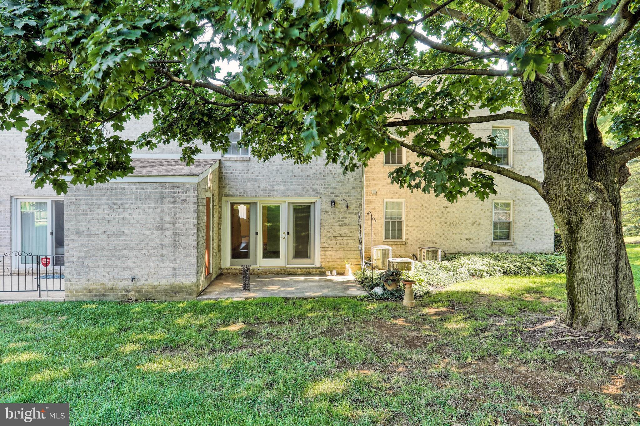 BROCKIE GREEN - Residential