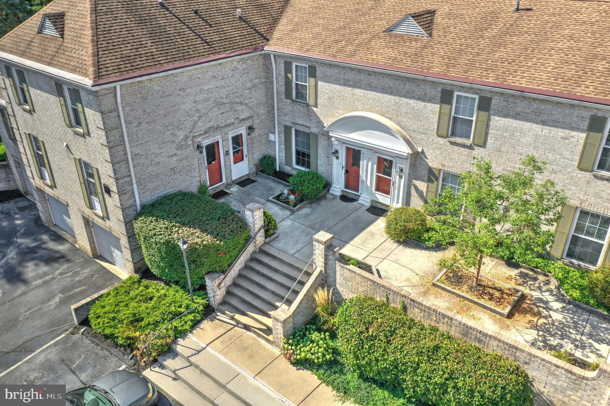 BROCKIE GREEN - Residential