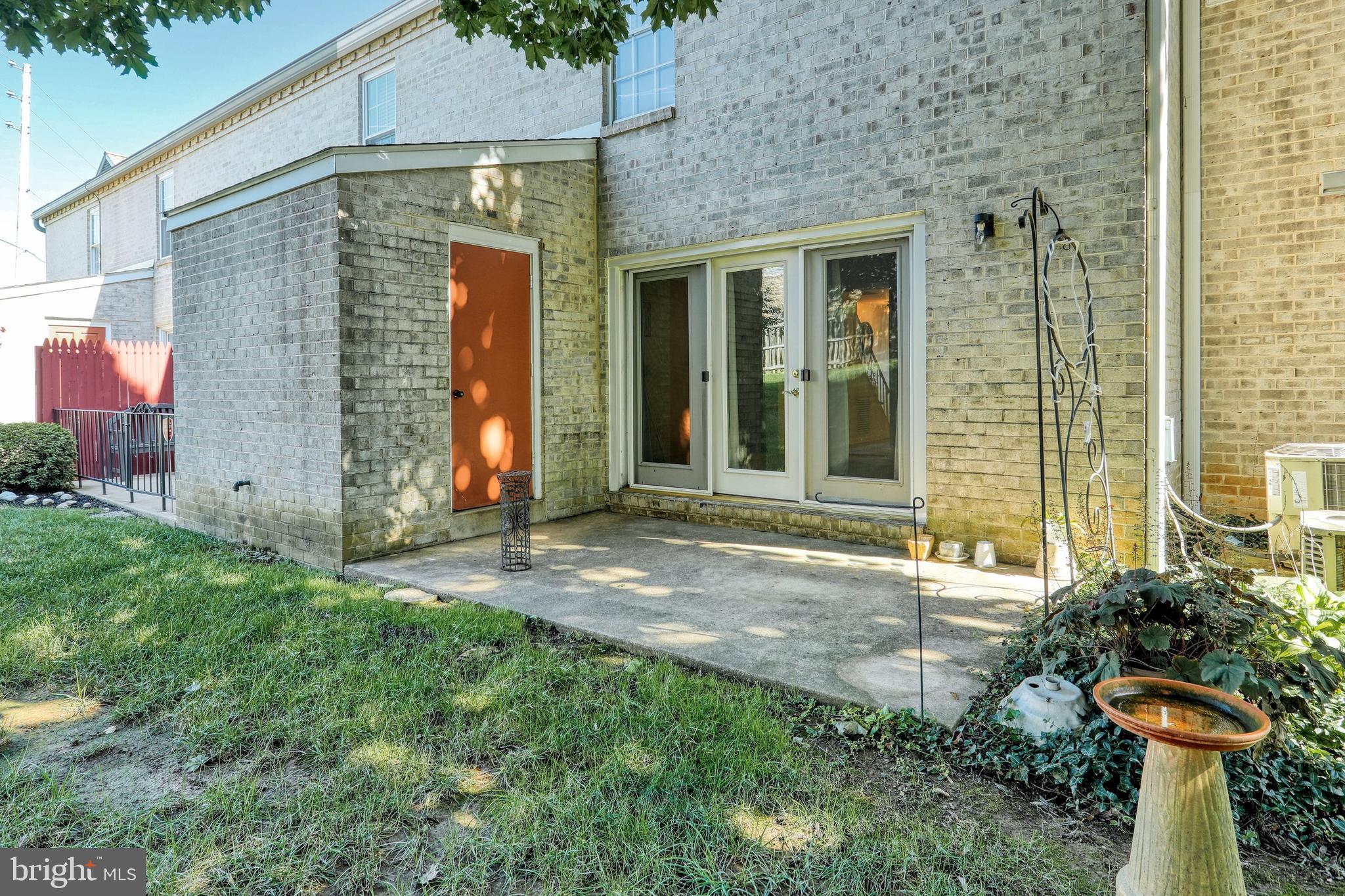 BROCKIE GREEN - Residential