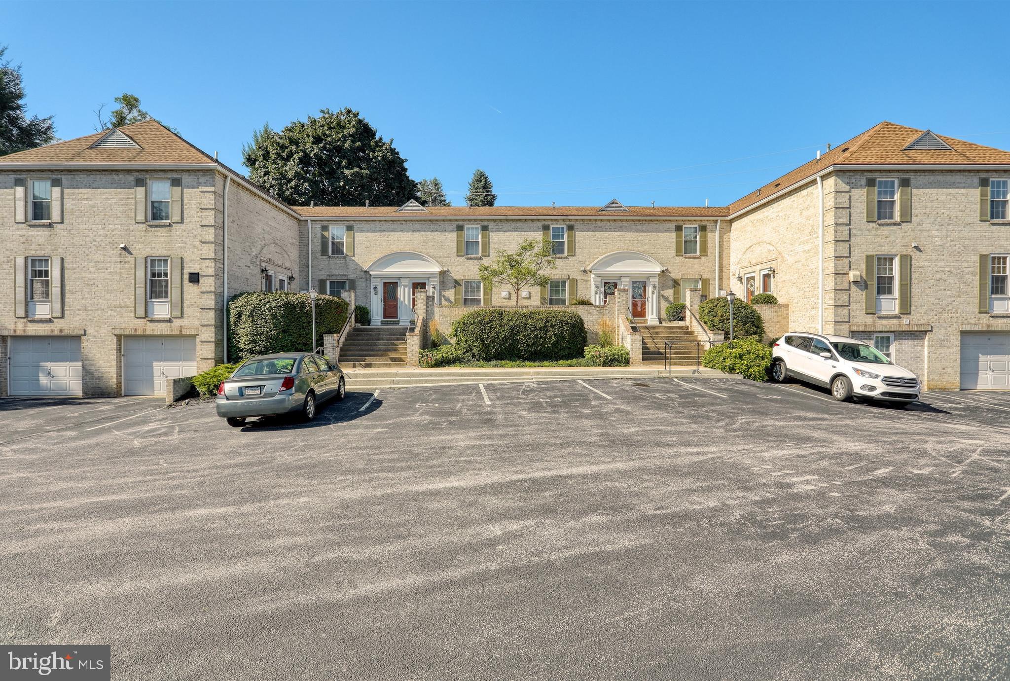 BROCKIE GREEN - Residential