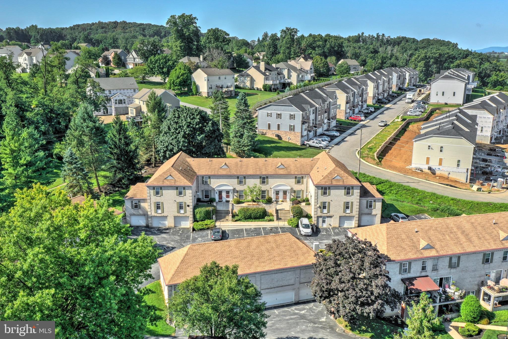 BROCKIE GREEN - Residential