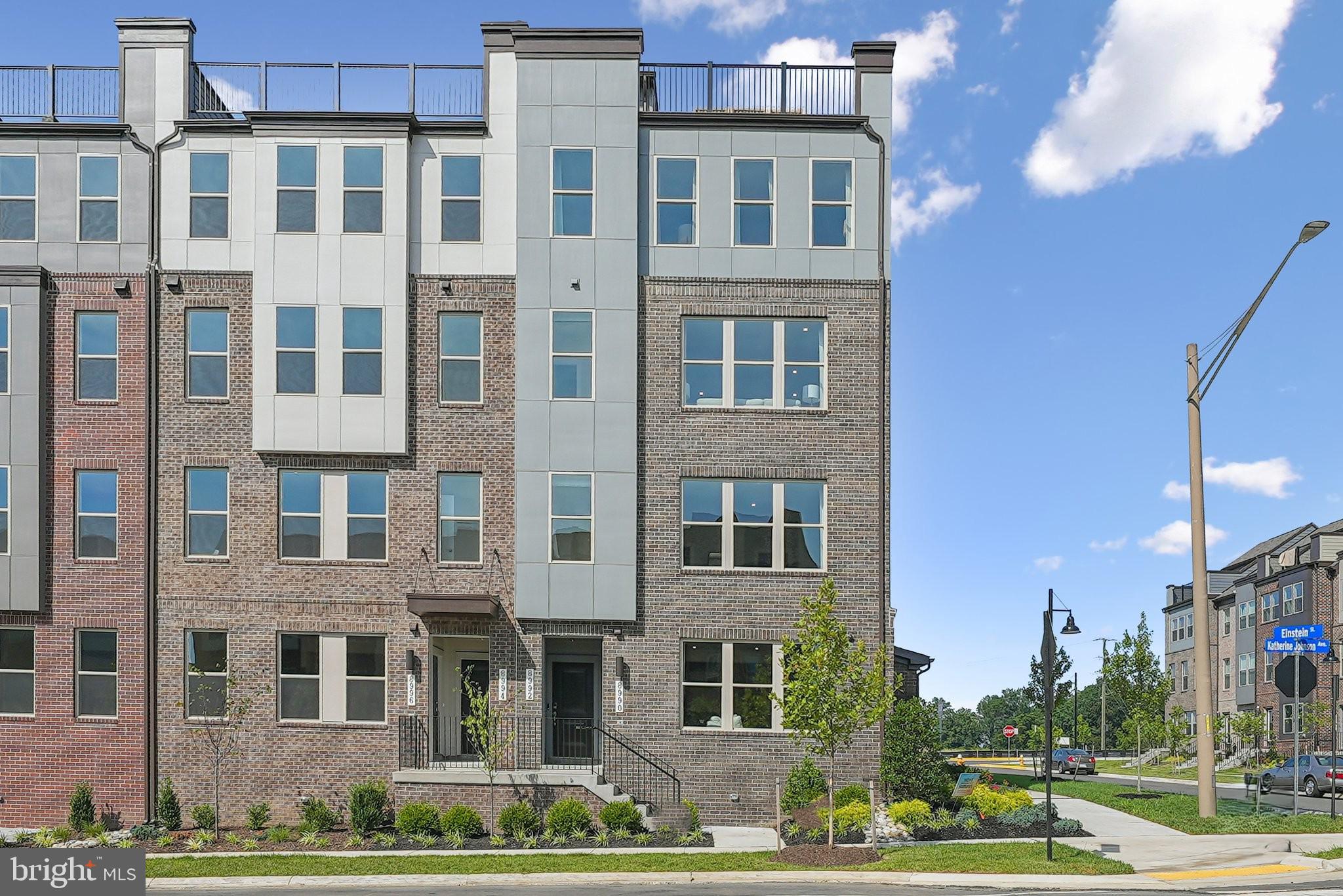 THE CROSSING AT GATEWAY - Residential