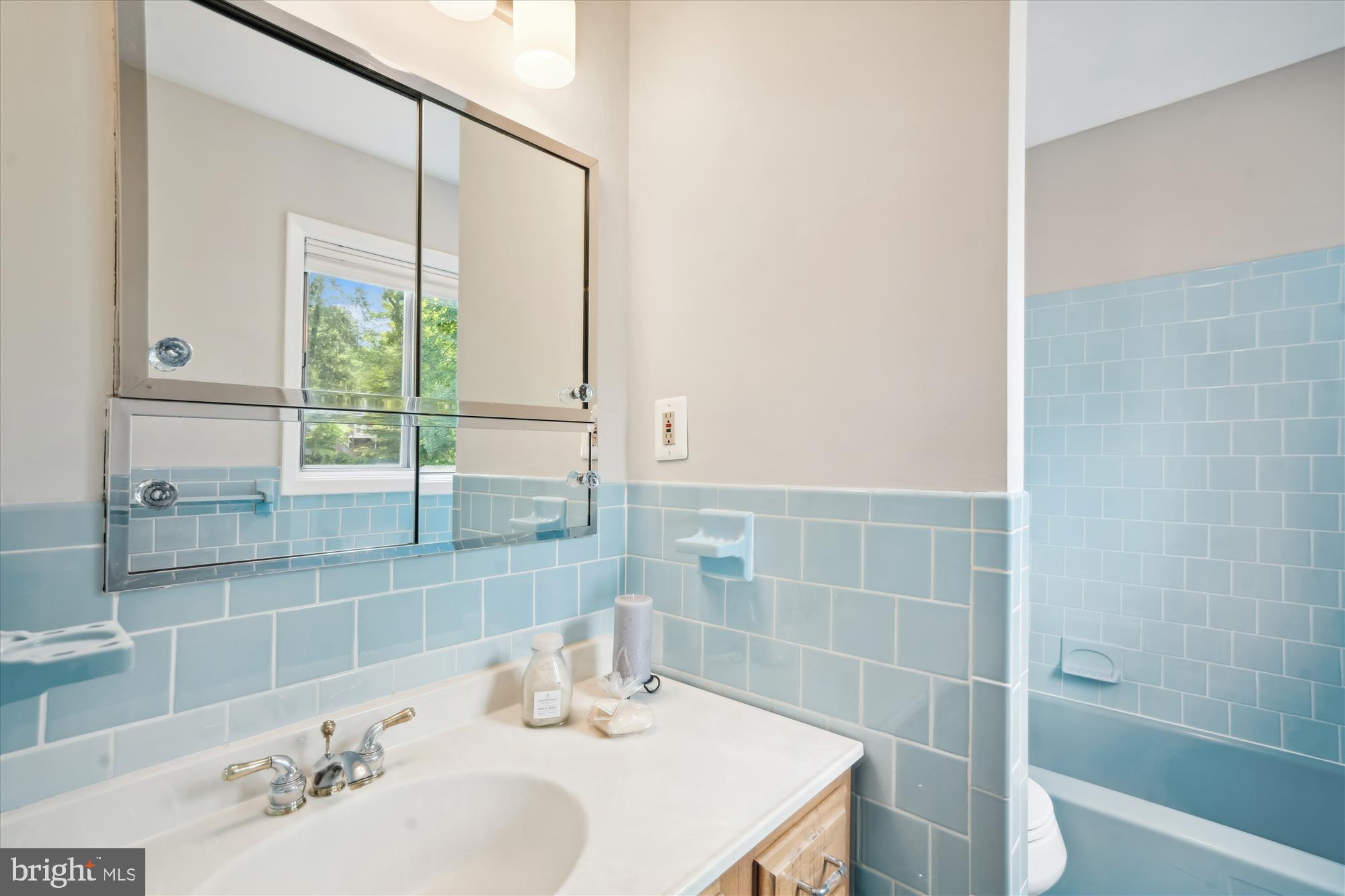 HOLLYWOOD - Residential