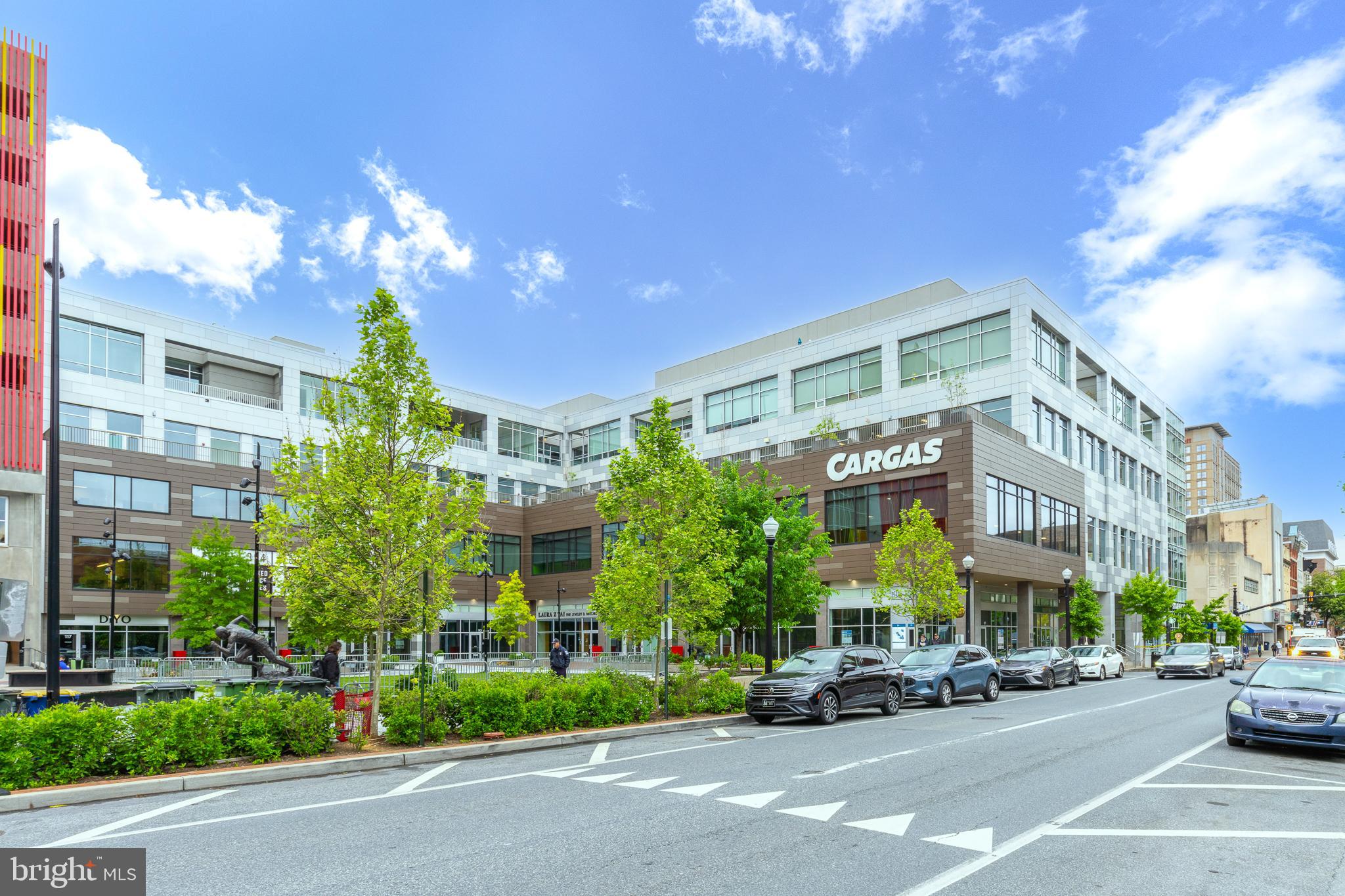 101 NORTH QUEEN - Residential