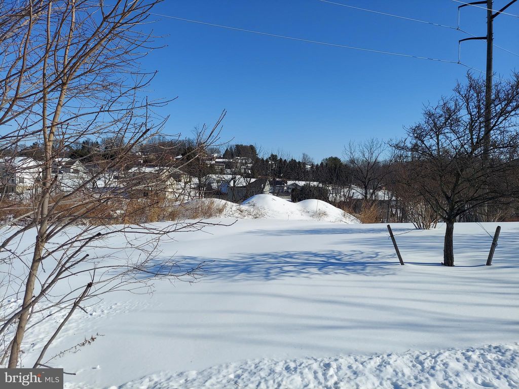 Photo of 222 Sunset Circle, RED LION, PA 17356 (MLS # PAYK2097256)