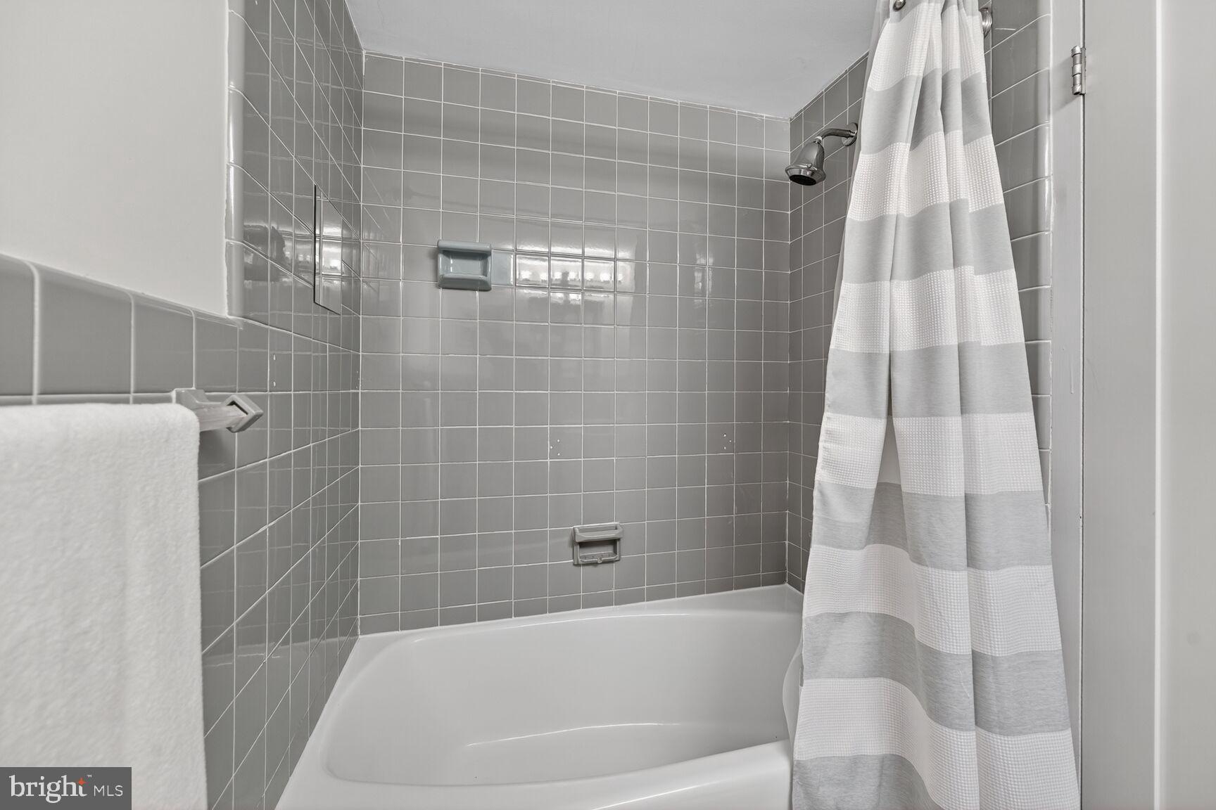 KENWOOD HOUSE - Residential