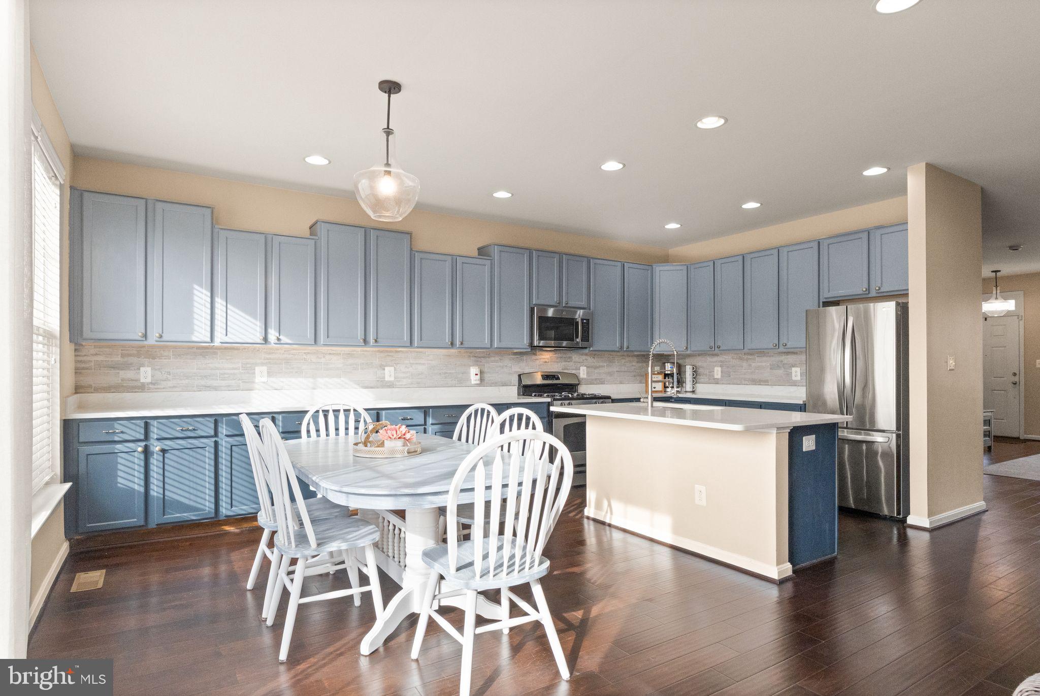 PEMBROOKE/VICTORY LAKES - Residential