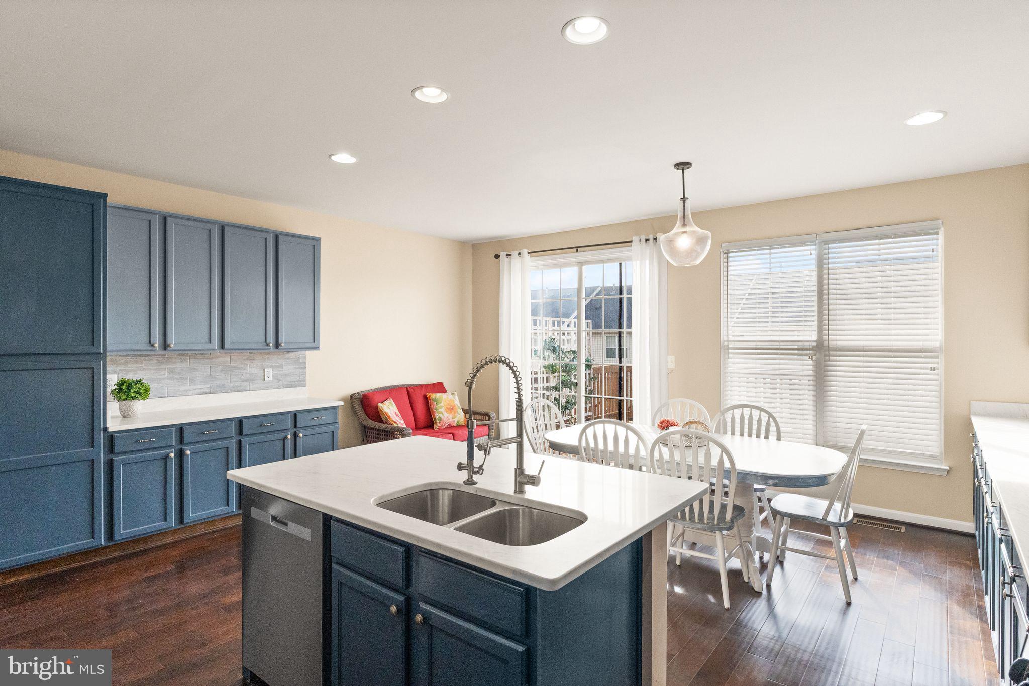 PEMBROOKE/VICTORY LAKES - Residential