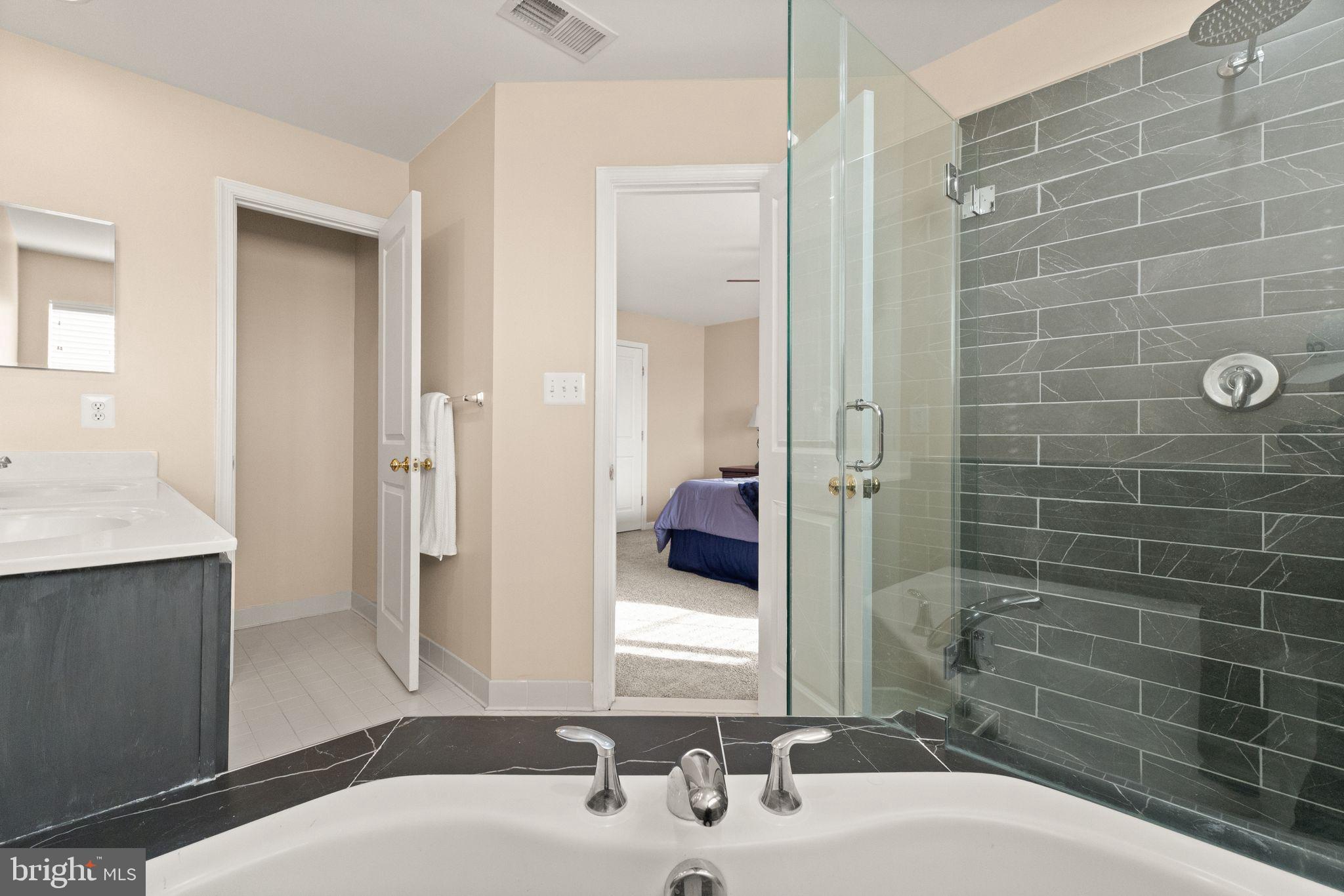 PEMBROOKE/VICTORY LAKES - Residential