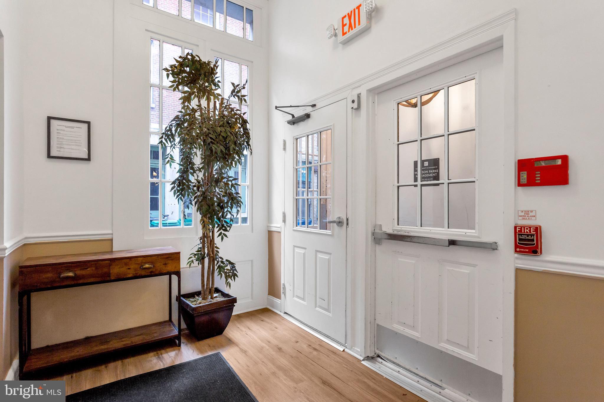 6-10 S STRAWBERRY STREET 13