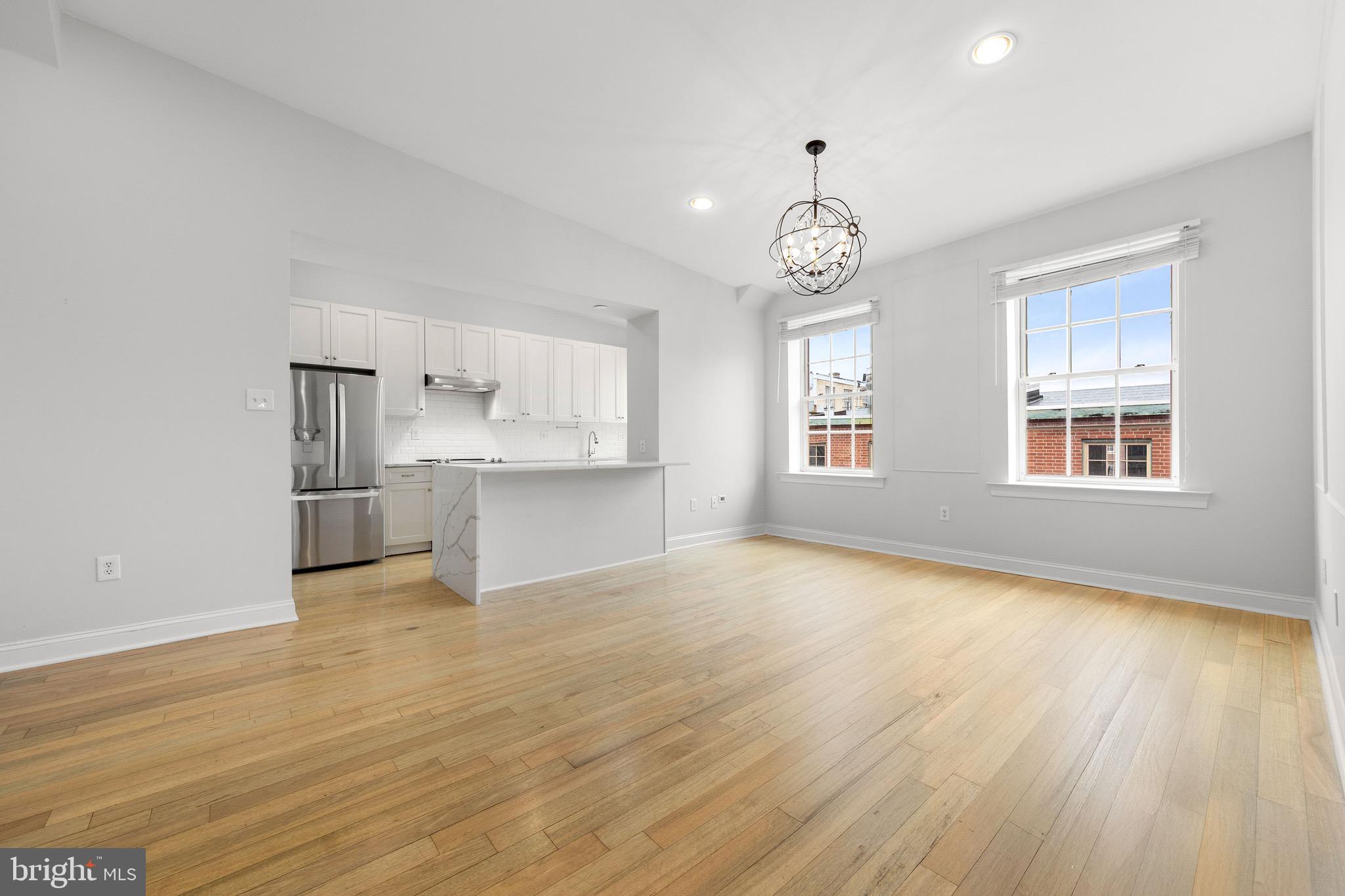 6-10 S STRAWBERRY STREET 13