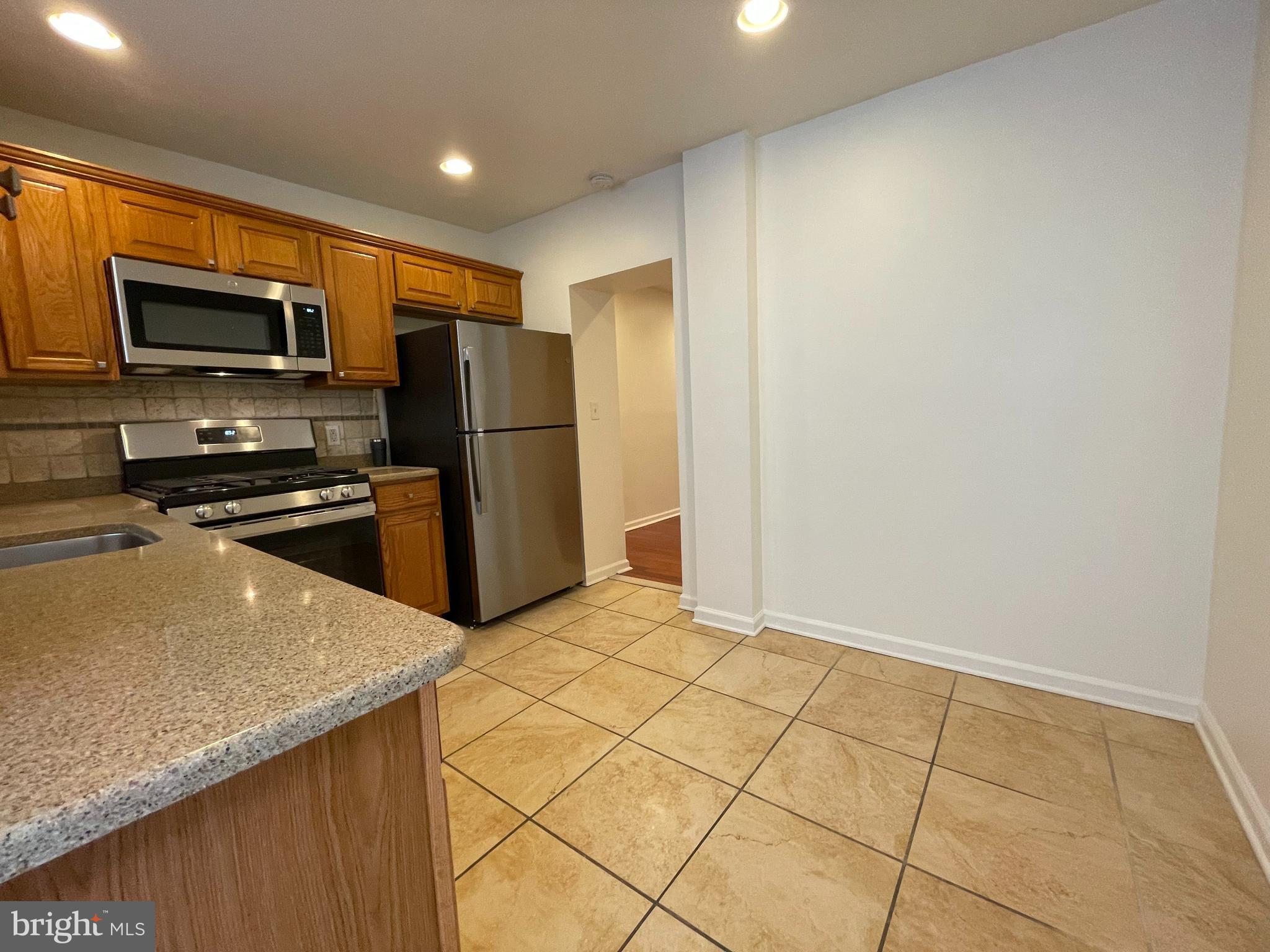 PENNSPORT - Residential Lease