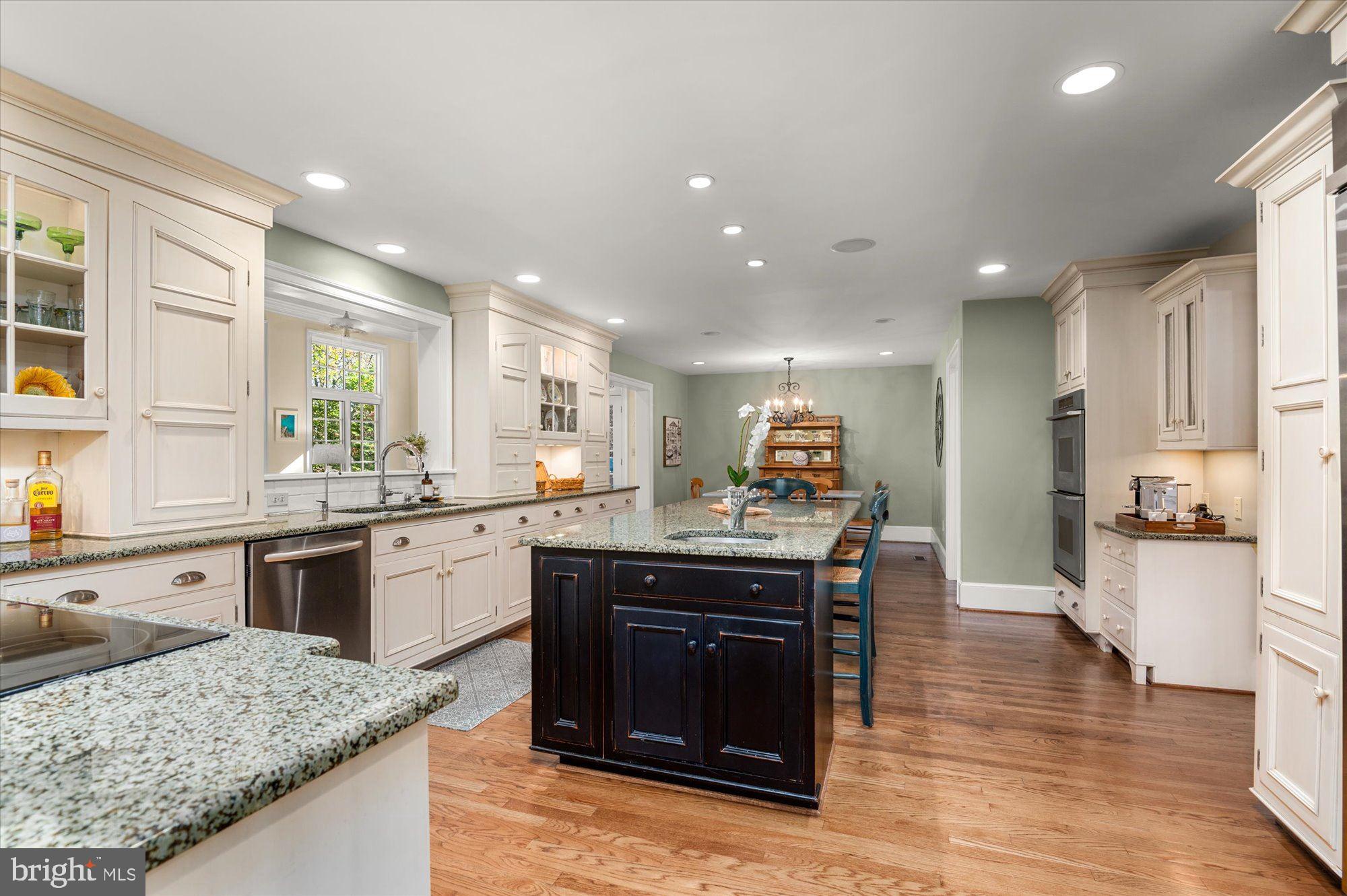 RIVER FALLS - Residential