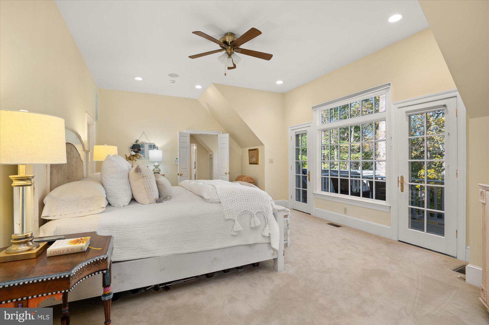 RIVER FALLS - Residential