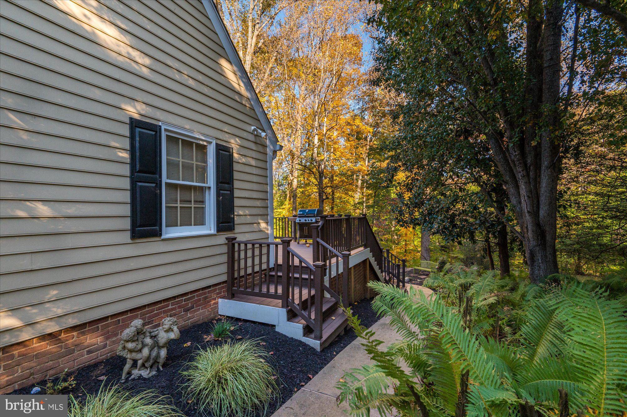 RIVER FALLS - Residential