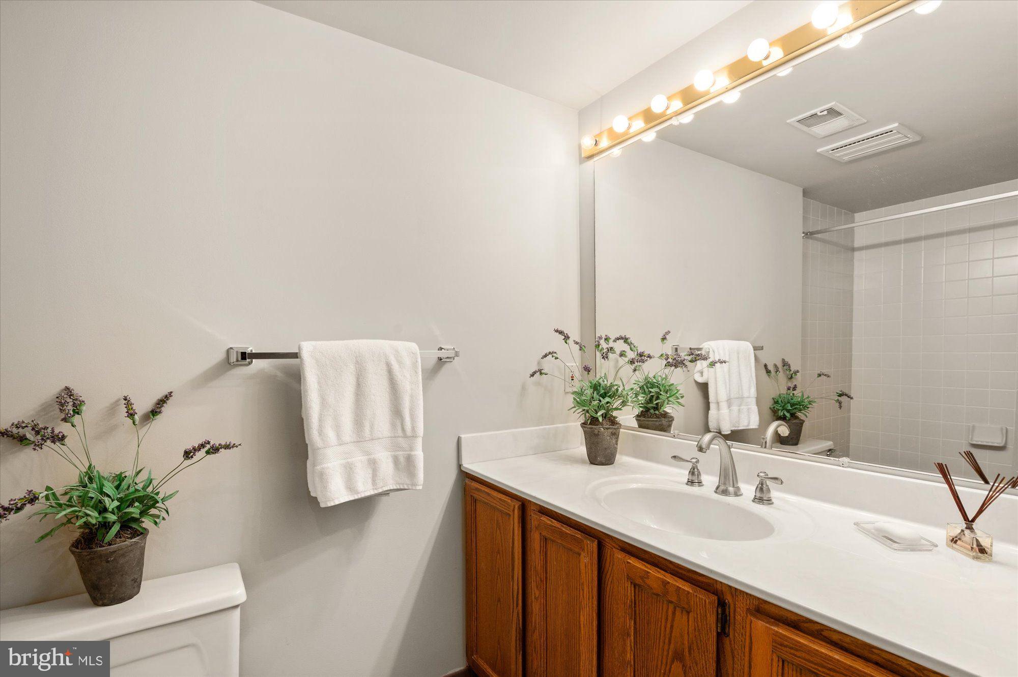 RIVER FALLS - Residential