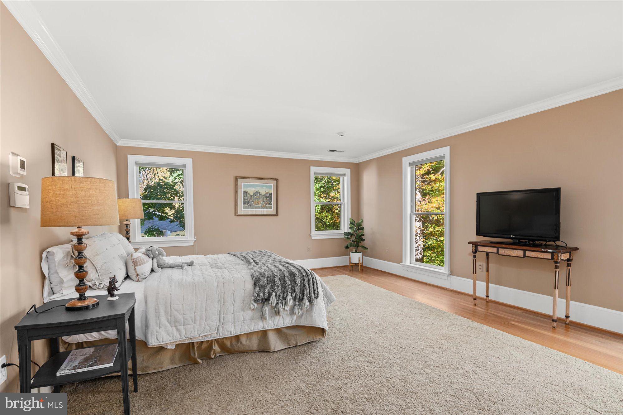 RIVER FALLS - Residential