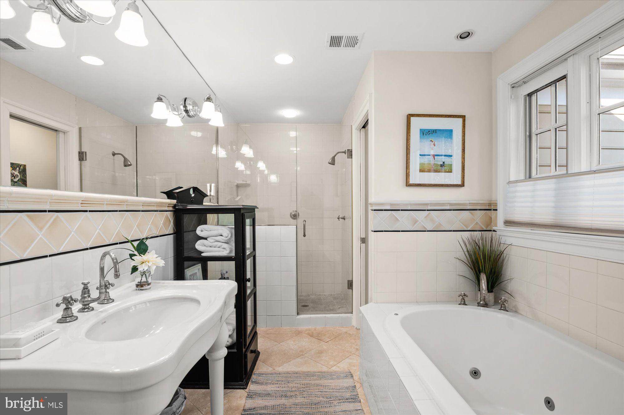 RIVER FALLS - Residential