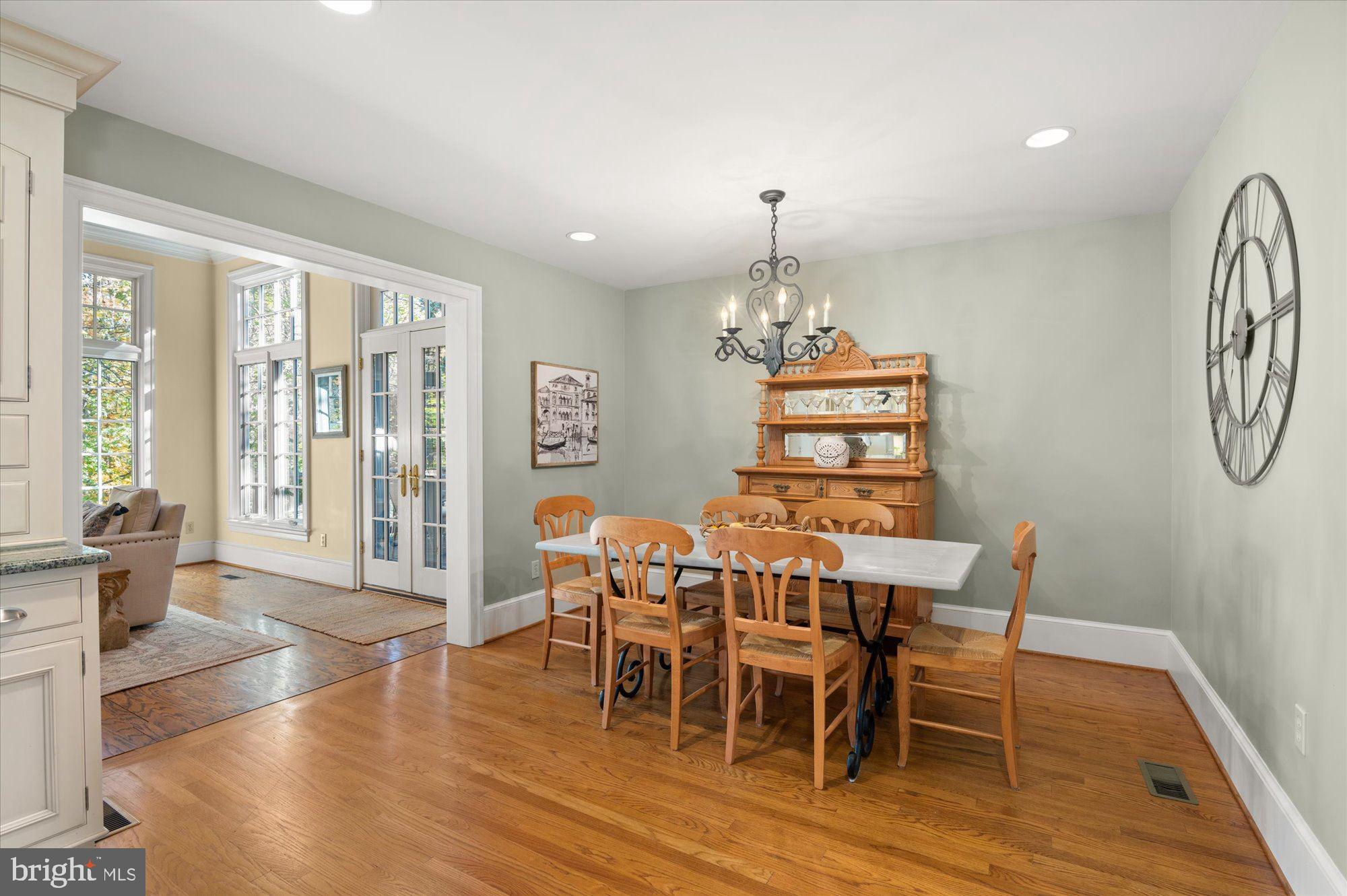 RIVER FALLS - Residential