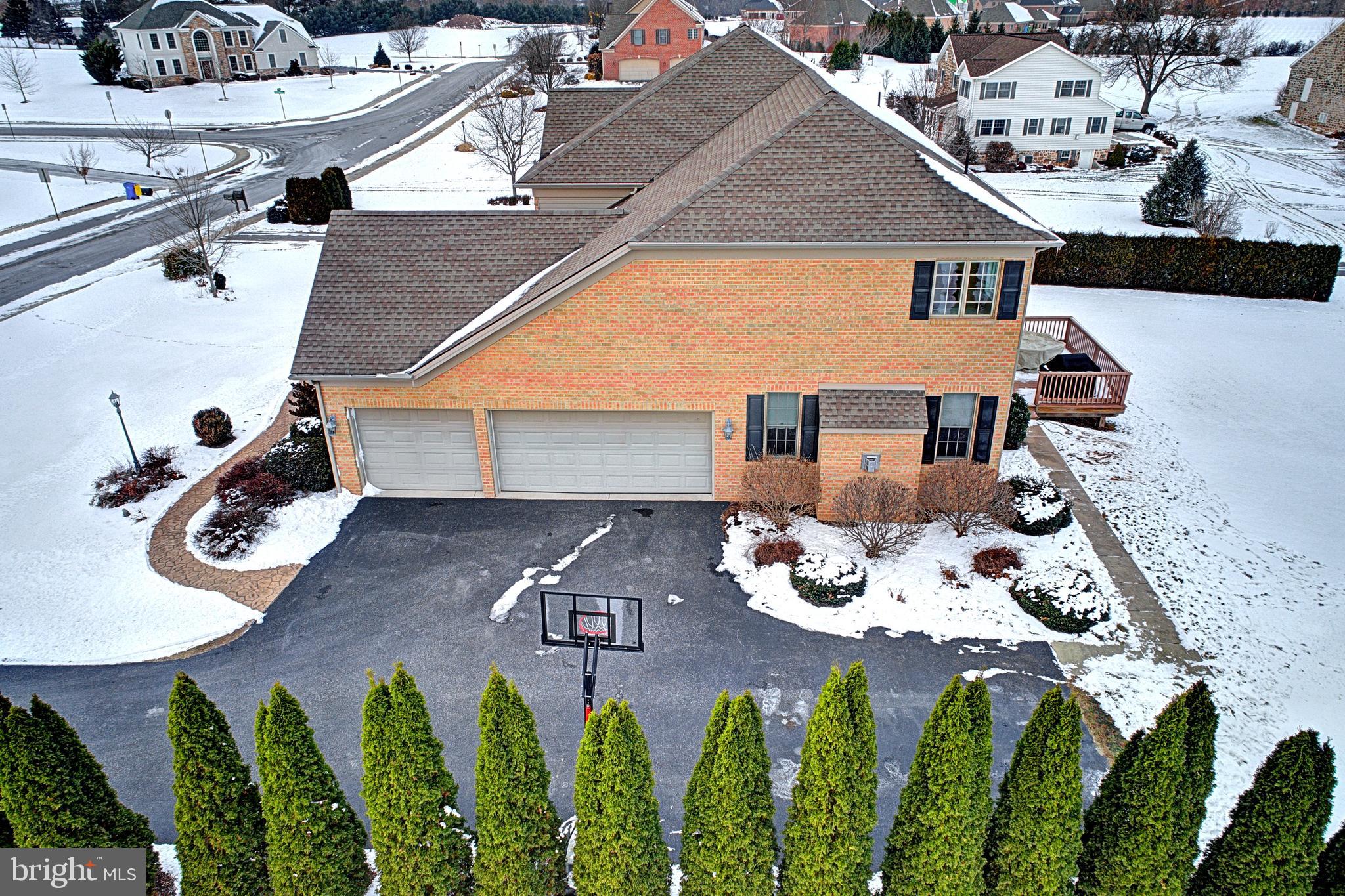 NEW BRITTANY - Residential