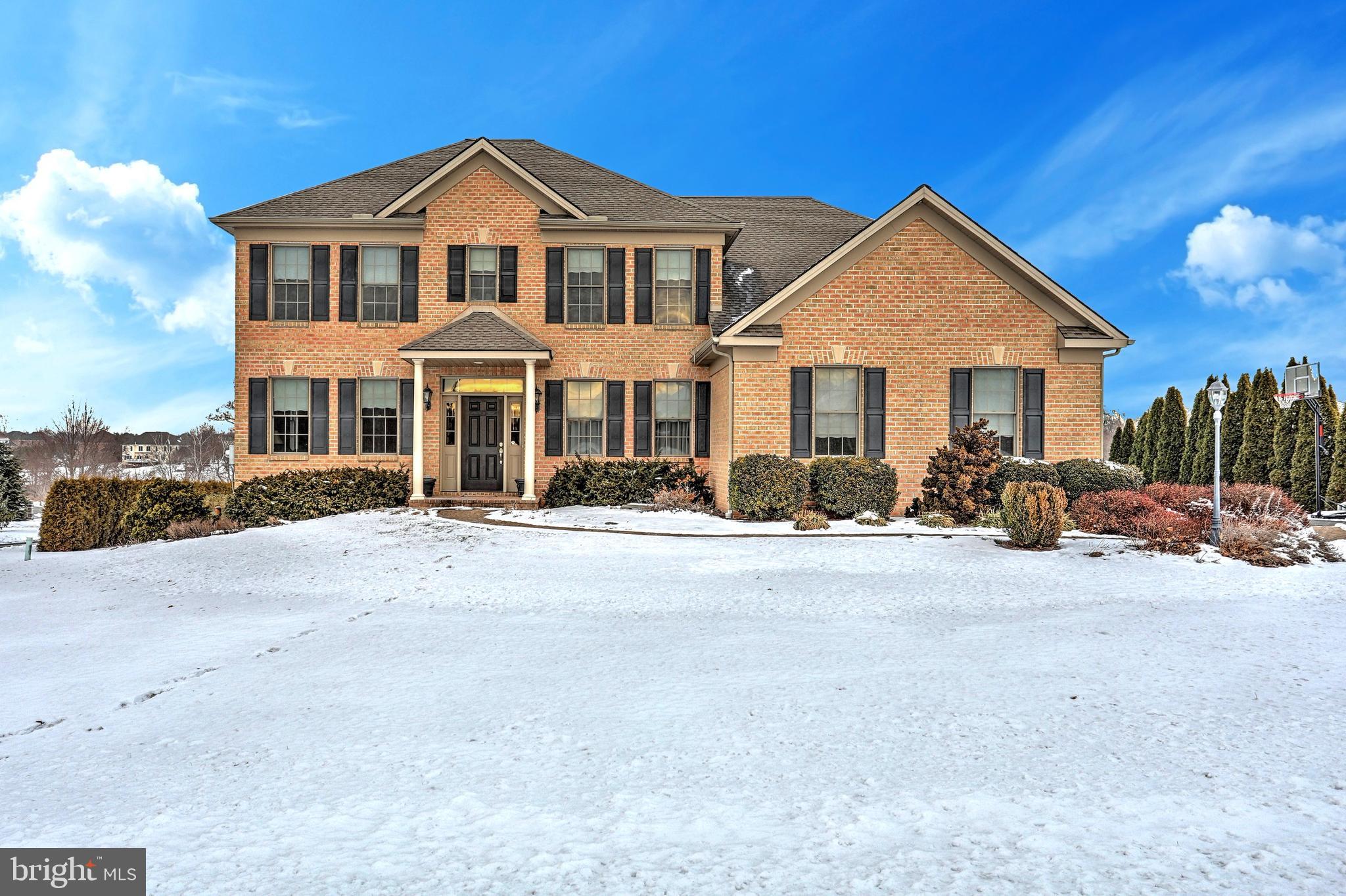 NEW BRITTANY - Residential