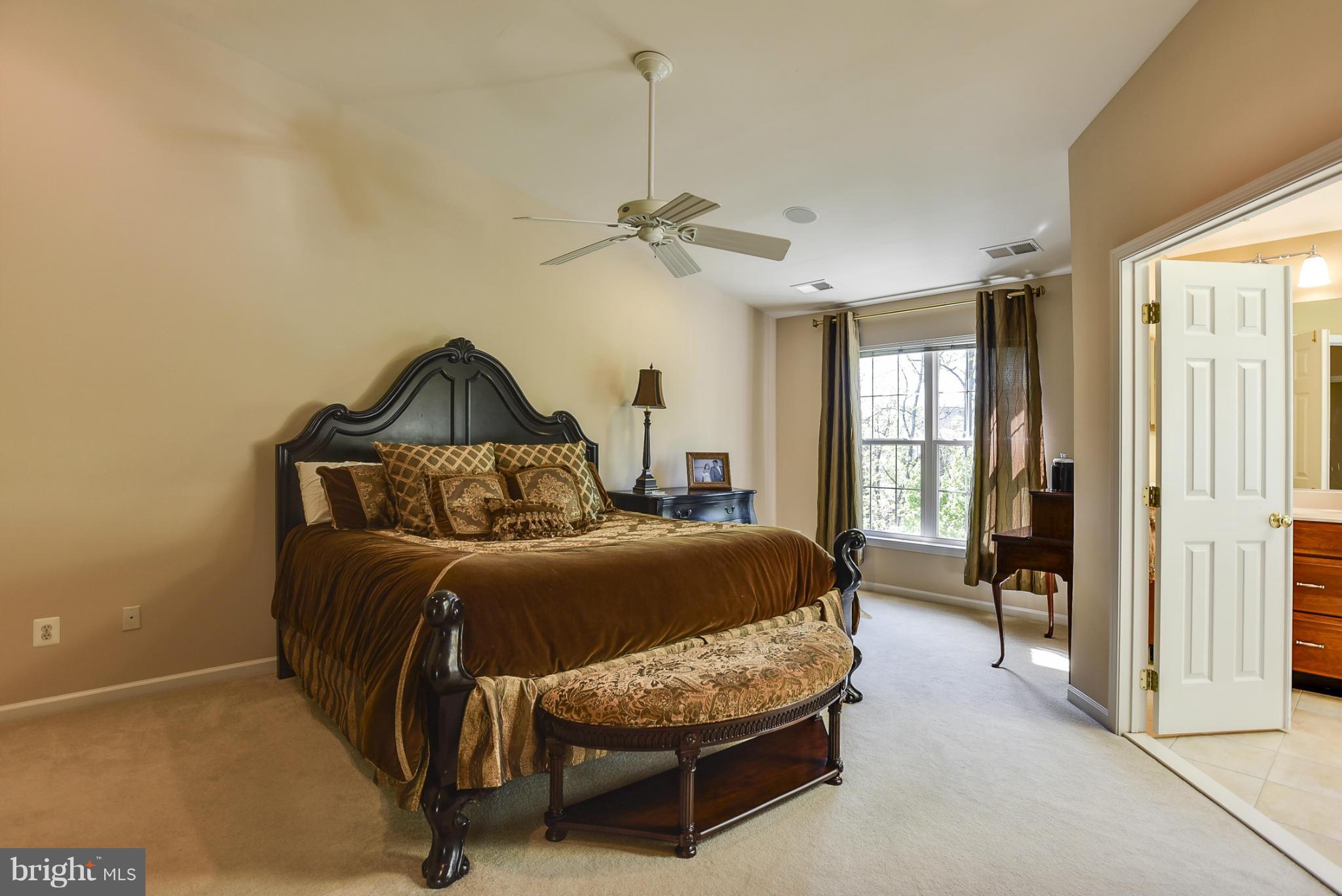 BELMONT COUNTRY CLUB - Residential Lease