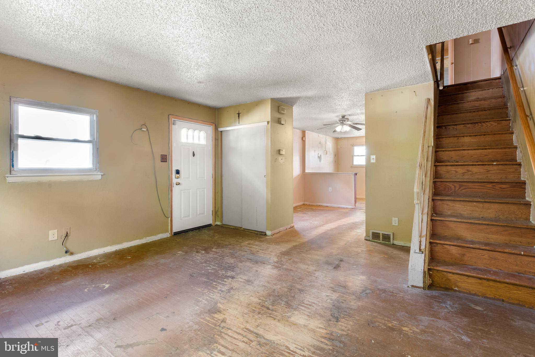 NORRIS HILLS CT - Residential