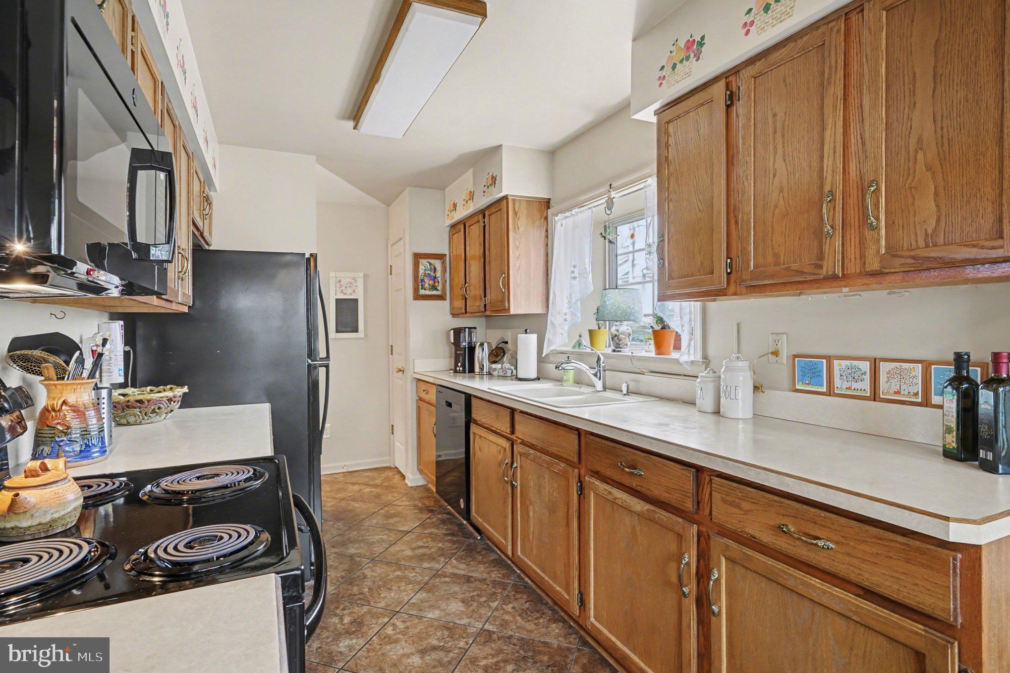 COVENTRY POINTE - Residential