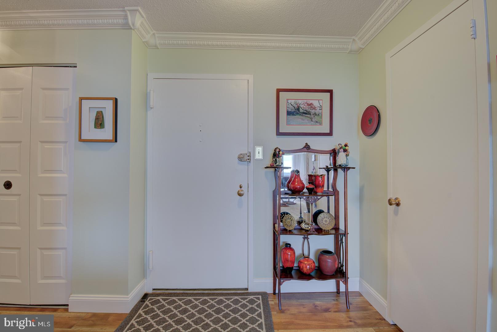 TOWERS IN WESTCHESTER PARK - Residential