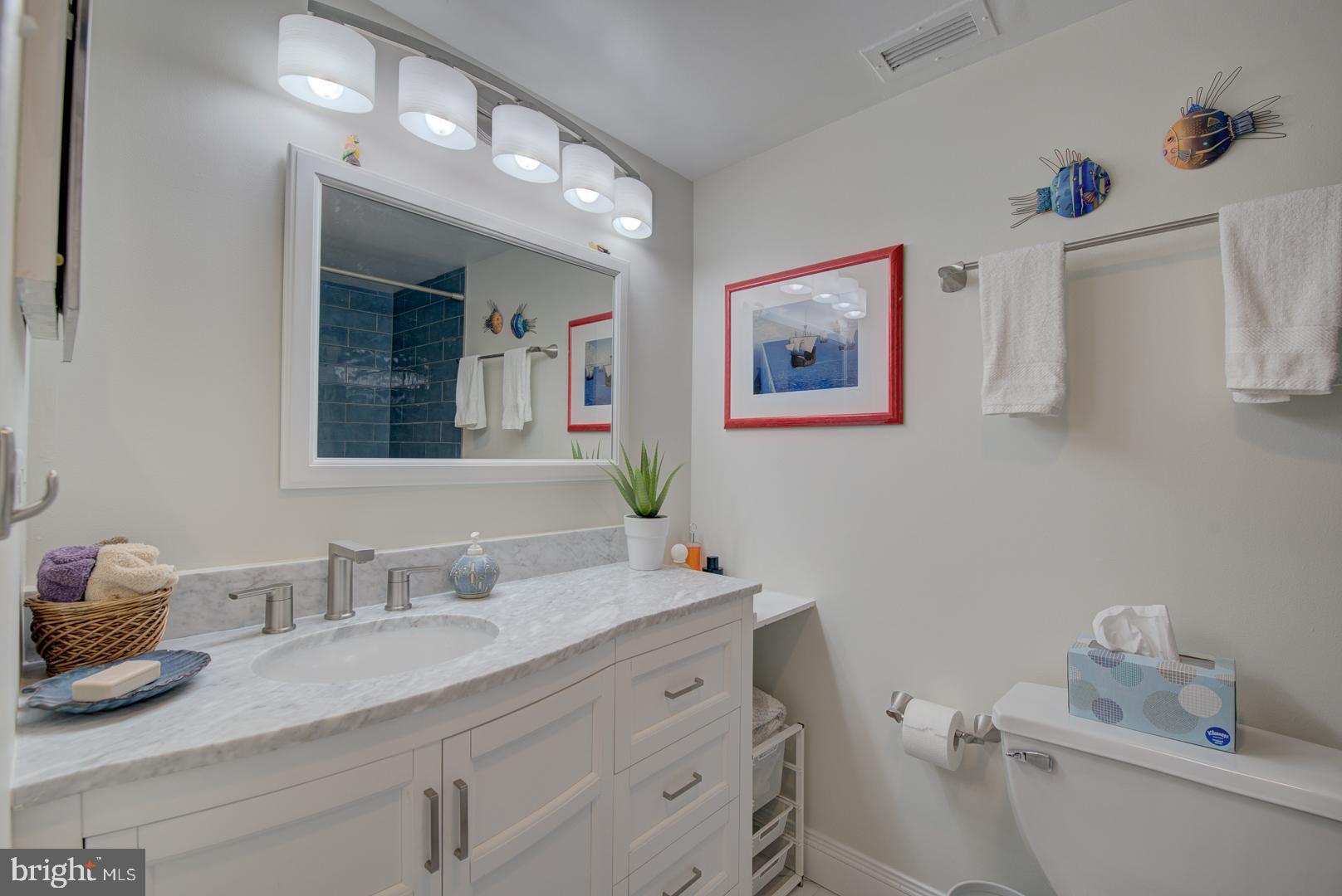 TOWERS IN WESTCHESTER PARK - Residential