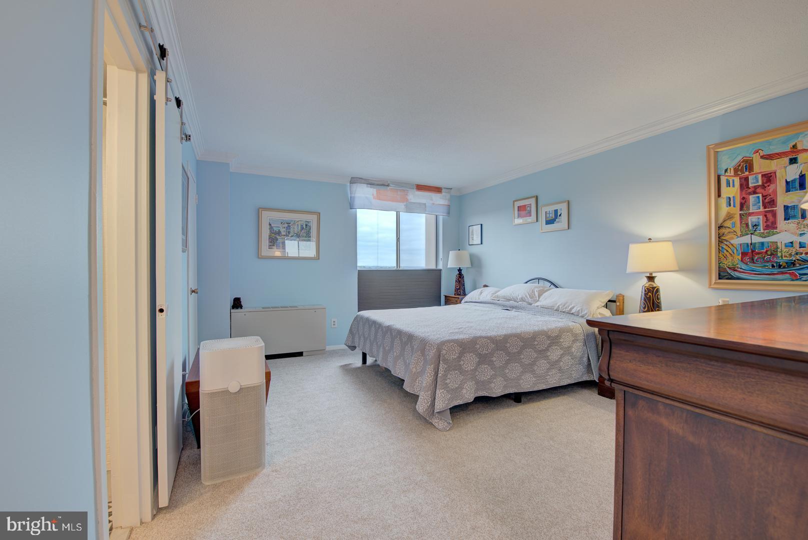 TOWERS IN WESTCHESTER PARK - Residential