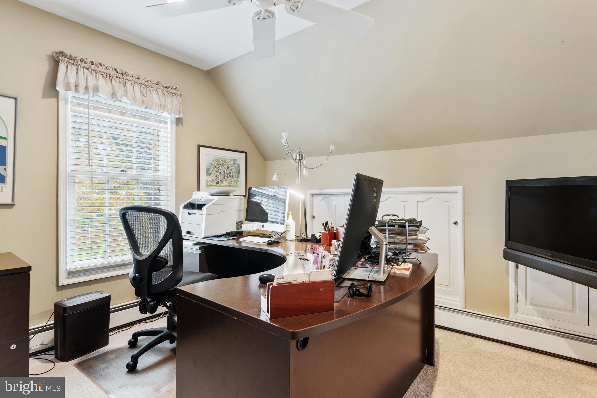 MEADOW RUN - Residential