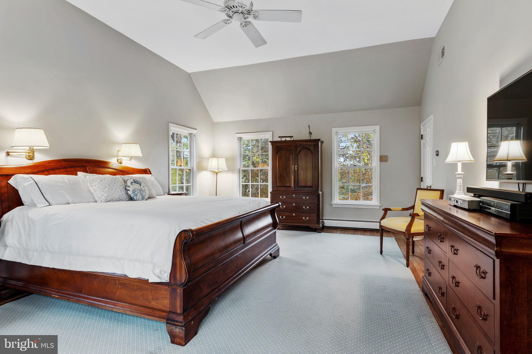 MEADOW RUN - Residential