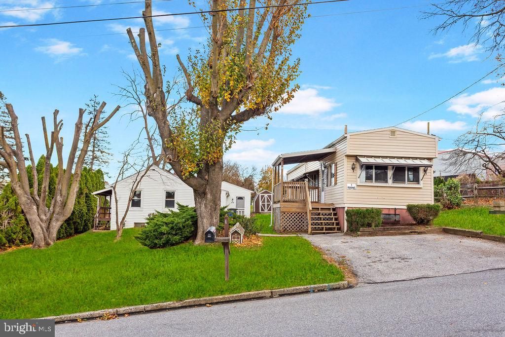 Photo of 1 N Duke Street, DALLASTOWN, PA 17313 (MLS # PAYK2093642)