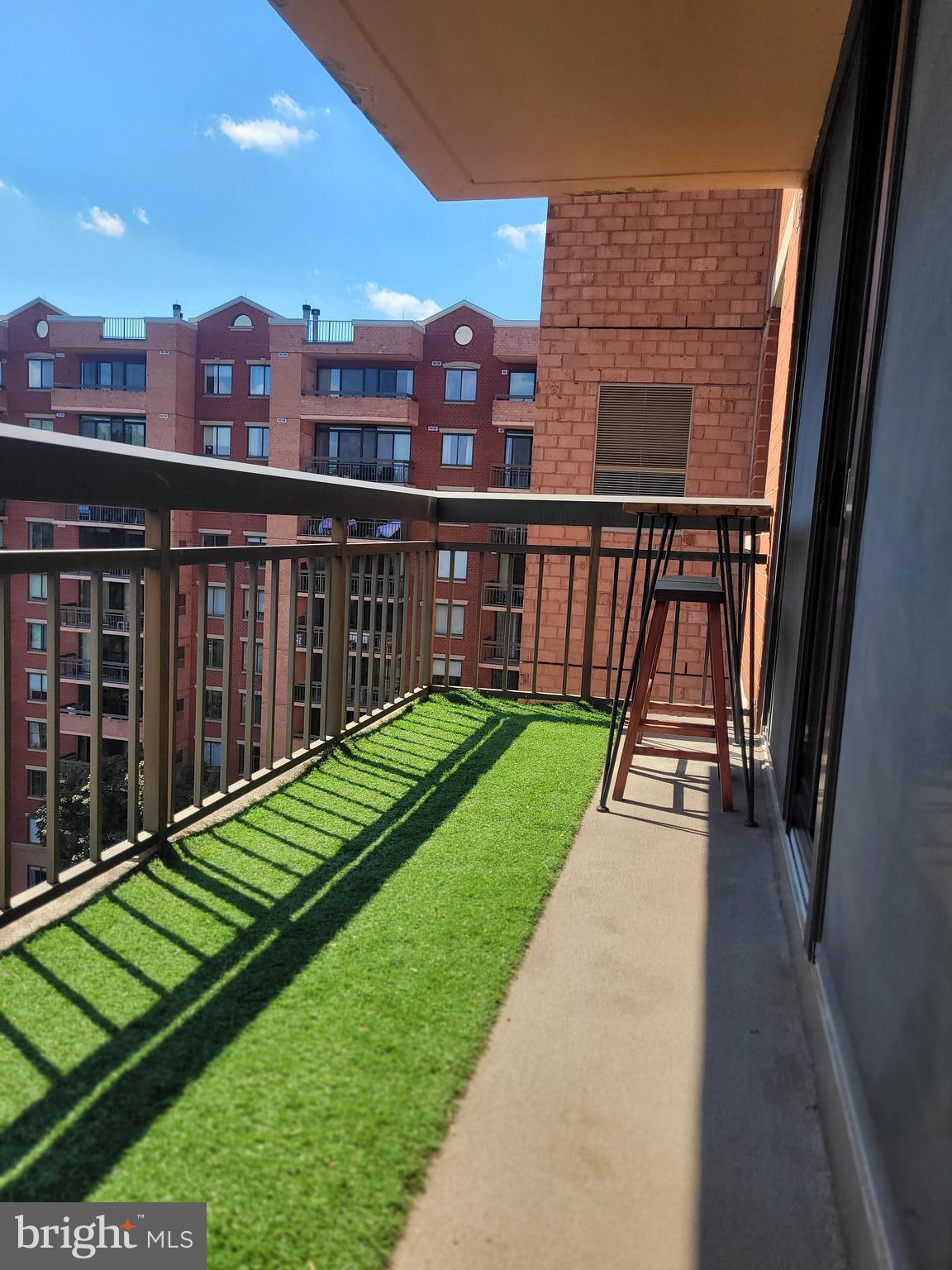 RENAISSANCE AT TYSONS - Residential Lease