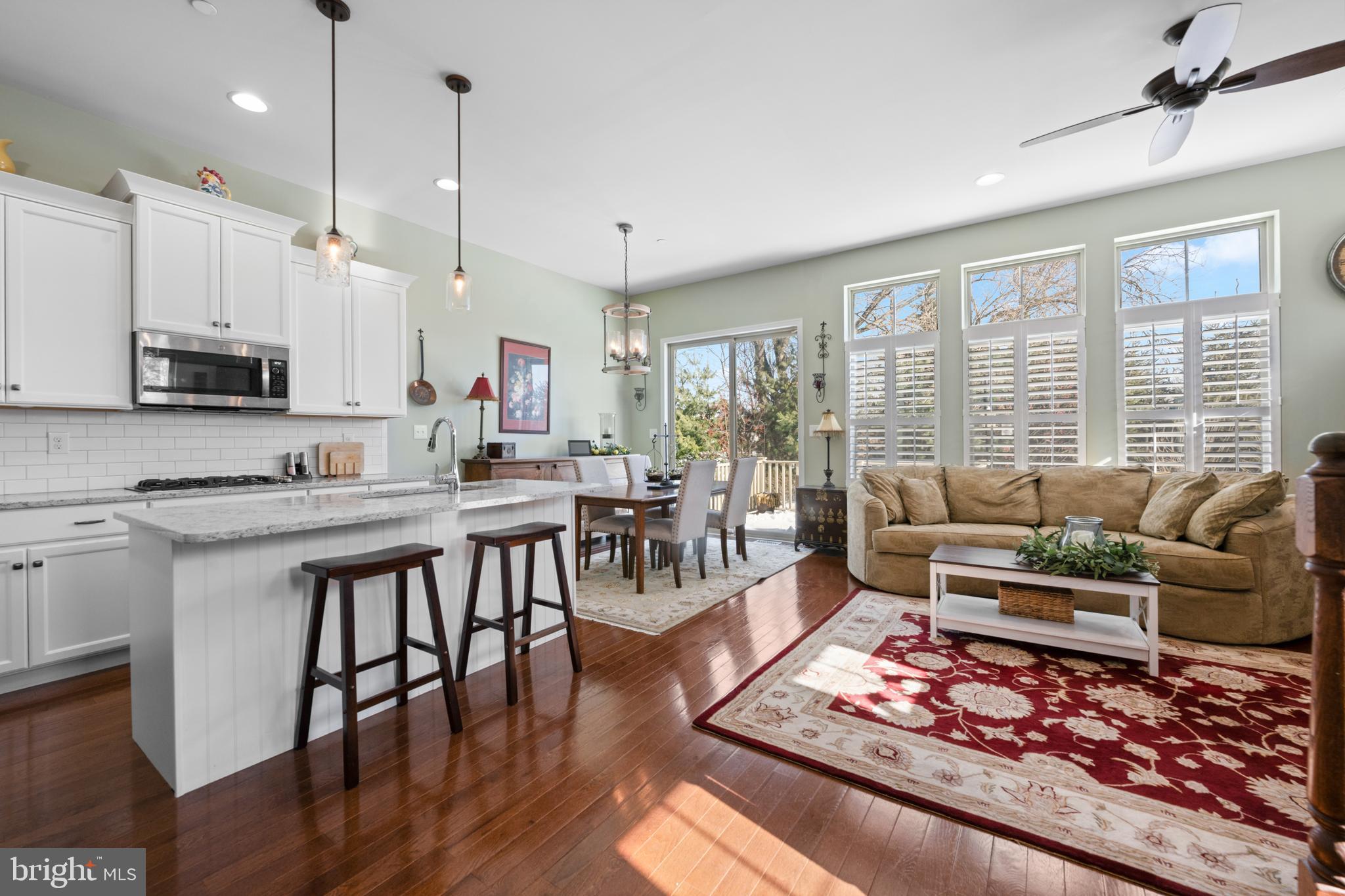 PEMBERTON - Residential