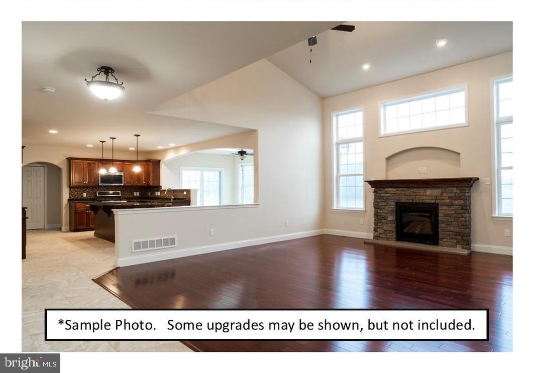 GRANBURY MANOR ESTATES - Residential