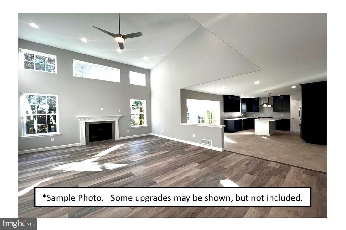 GRANBURY MANOR ESTATES - Residential