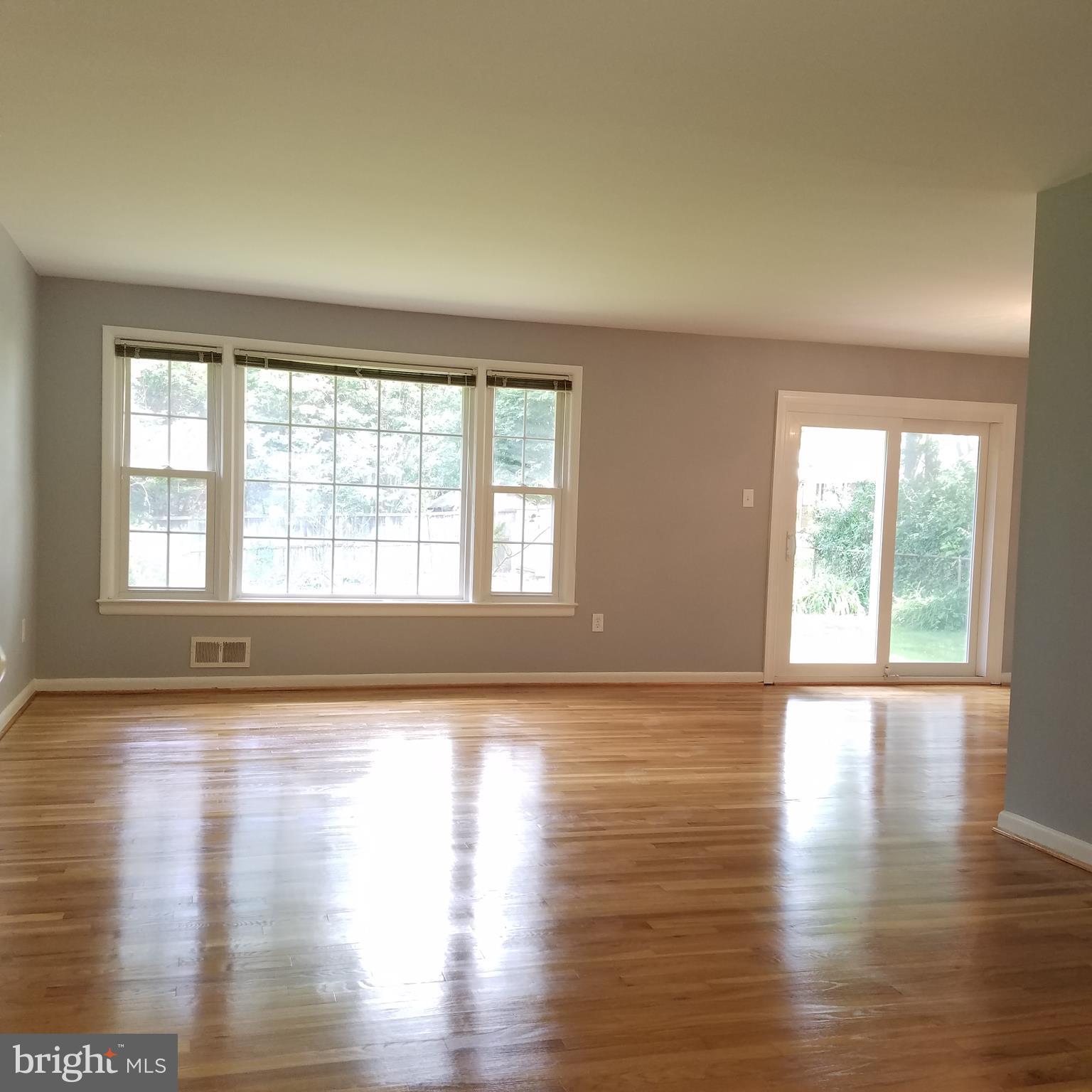 WHITE FLINT PARK - Residential