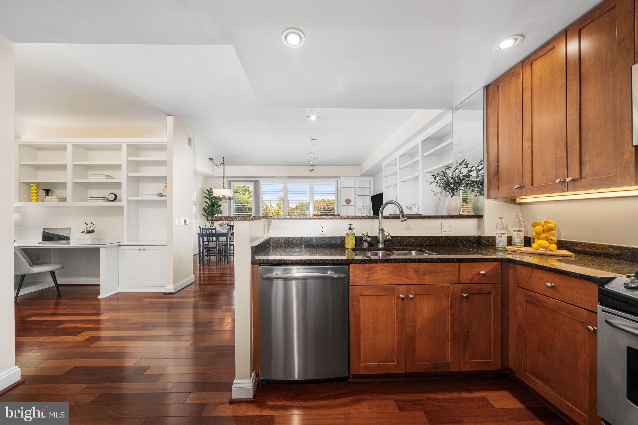 513 W BROAD STREET 412