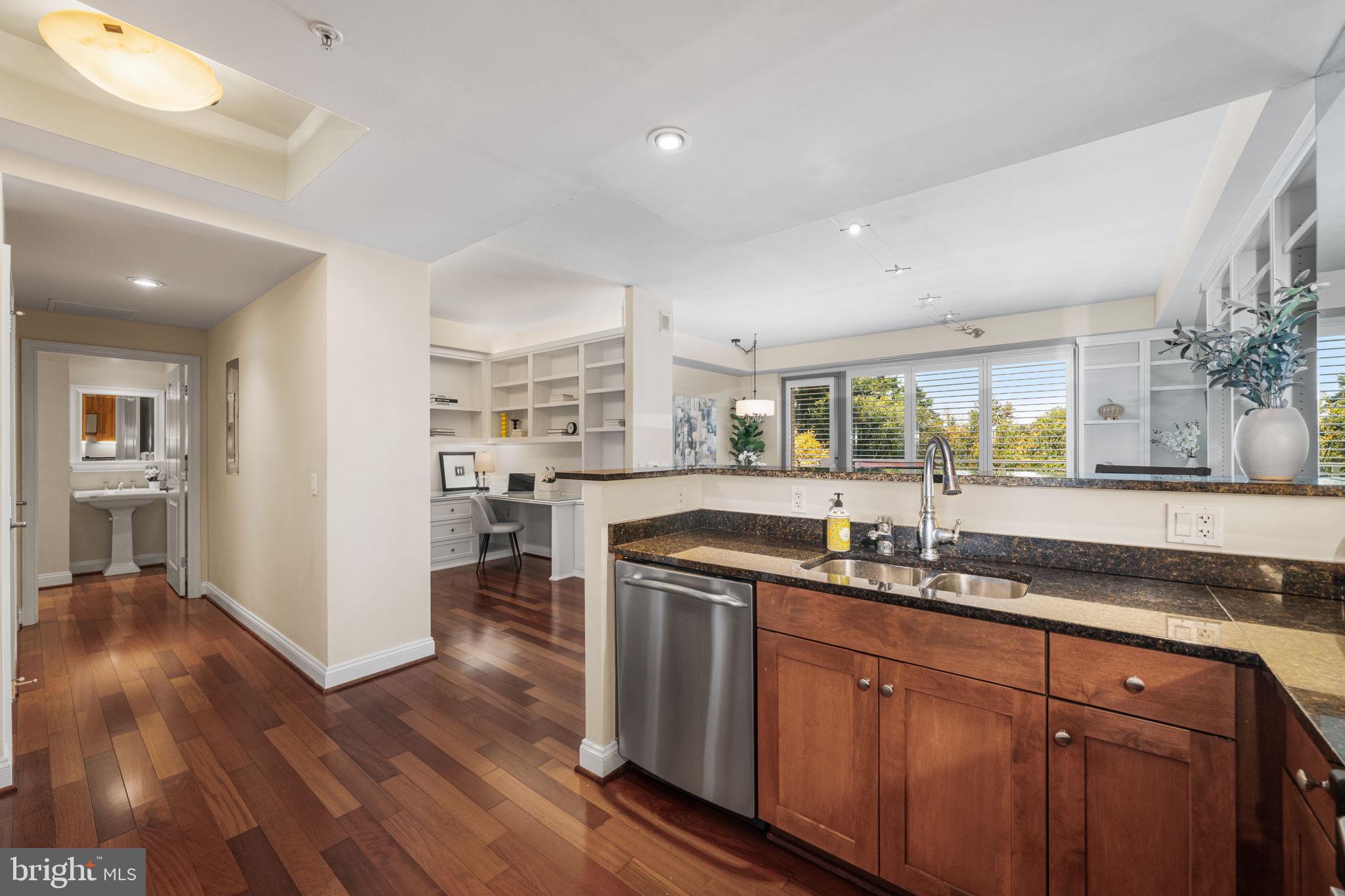 513 W BROAD STREET 412