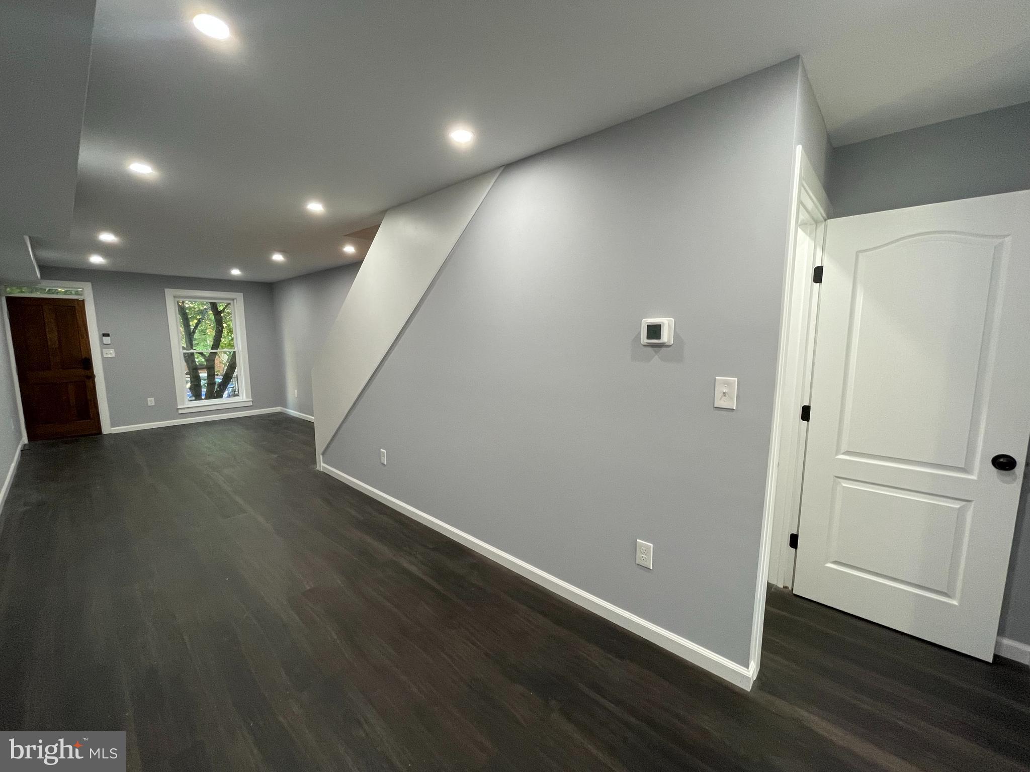 LOCUST POINT - Residential Lease